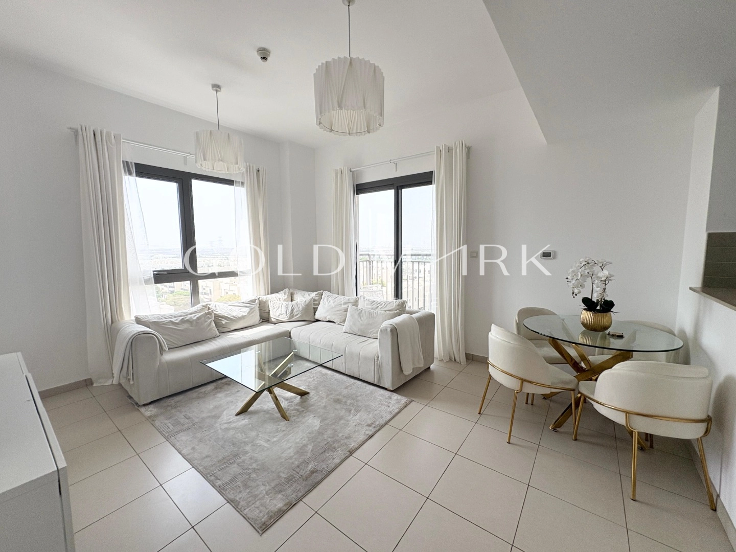 Corner Unit | Vacant On March | Townhouse View