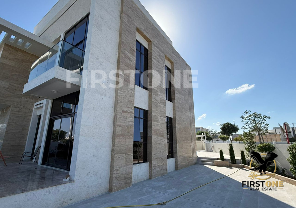 Vacant Corner Villa | Luxu Living |Brand New