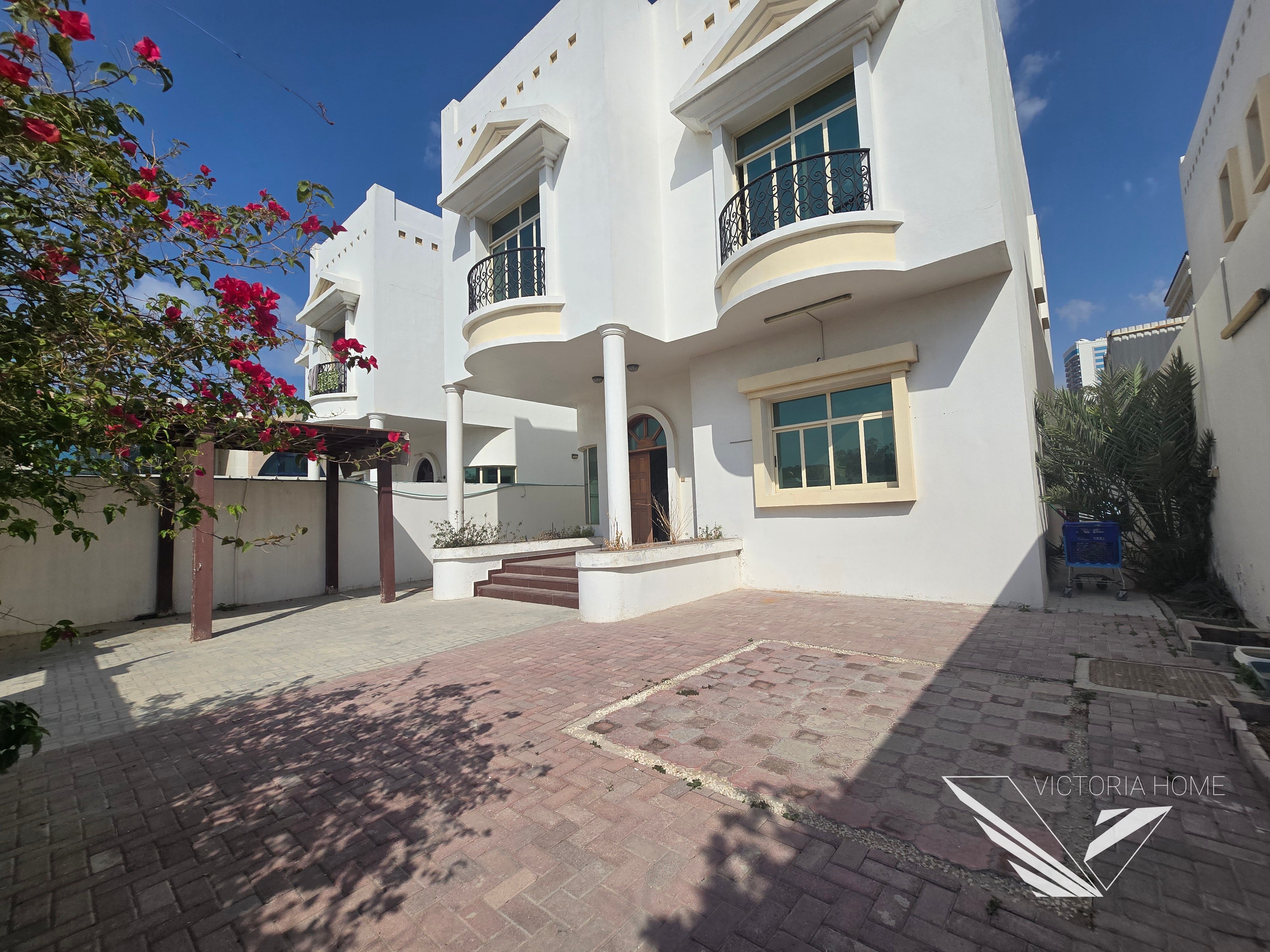 Big 4bhk Villa Maid Room laundry Room 2 Floor Villa 105k