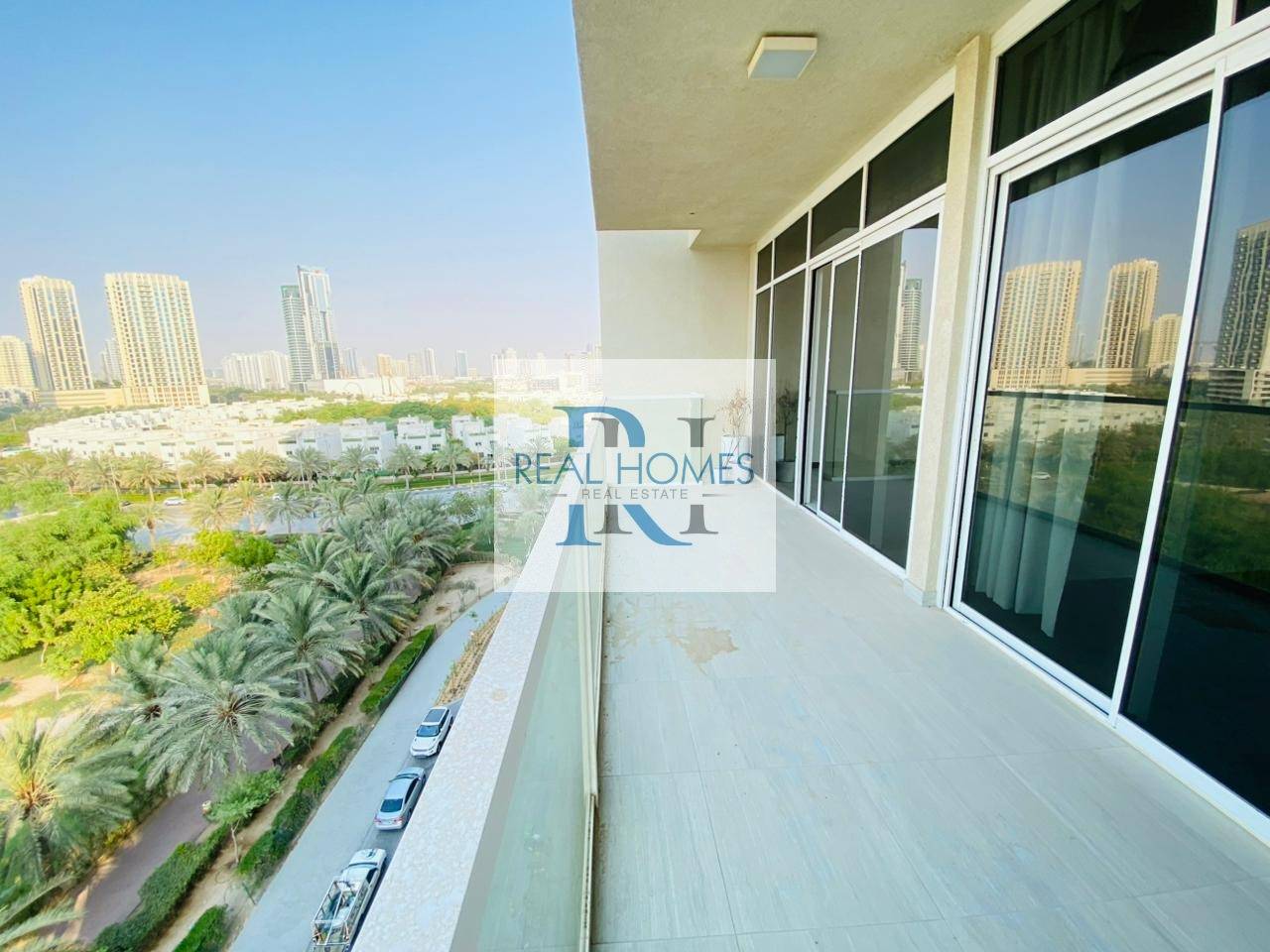 Spacious 2 B\R | Fully Fitted Kitchen | Park Views