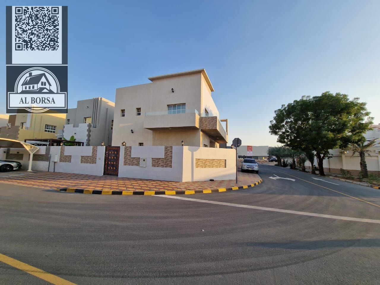 Villa for sale in Al Muwaihat 2, Ajman | Corner plot on two streets | 5 master bedrooms | Majlis + living room | Land area 3,500 sq ft | AED 1,650,
