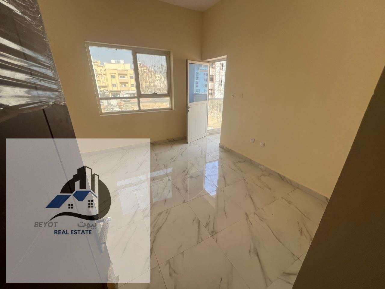 For Rent: Apartment in Ajman – Al Aliaa Area Description: Brand new apartment for rent, perfect for the first occupant. The apartment consists of 2