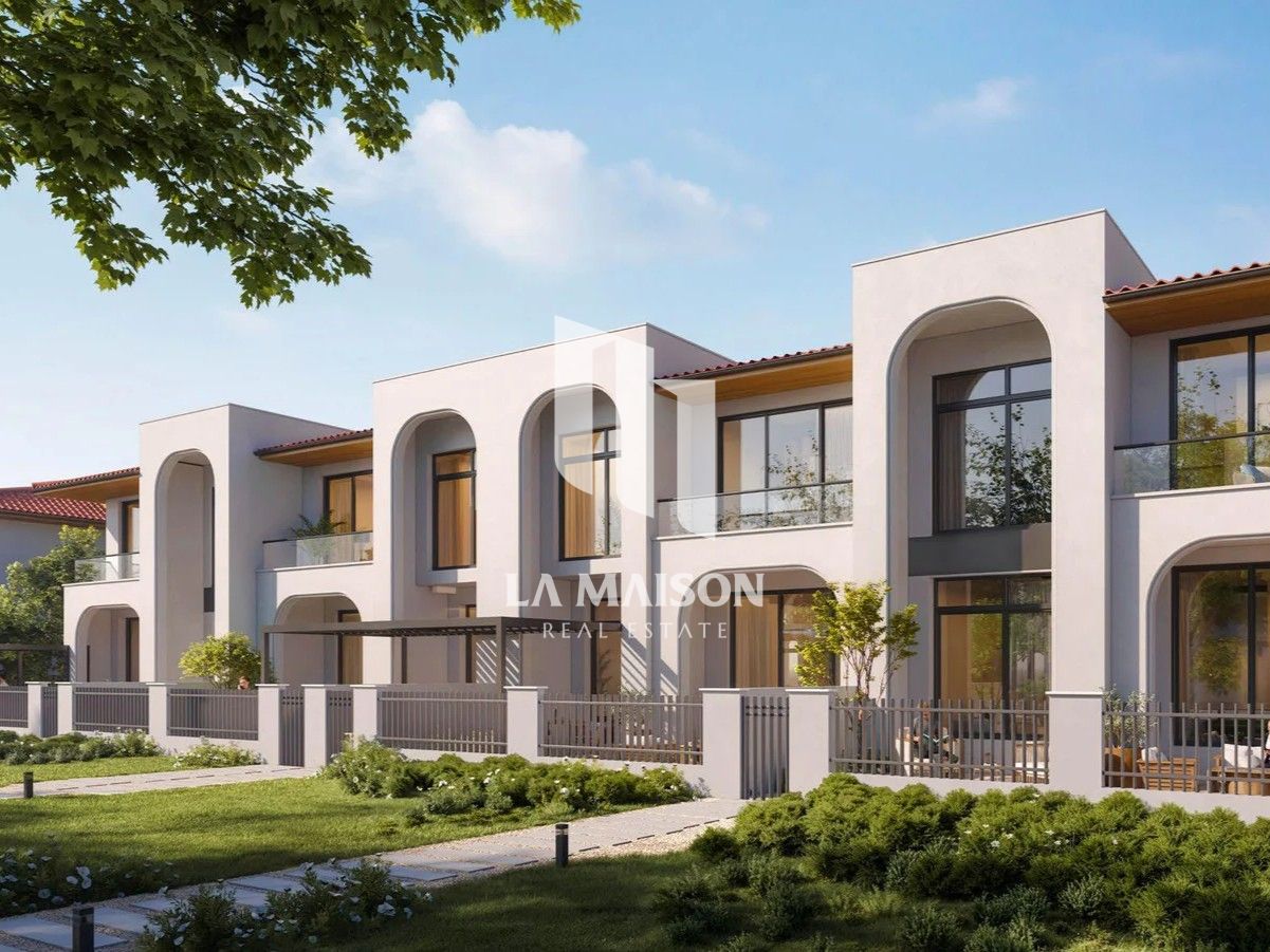 Beach Access | 4BR + M | Single Row End | Q3 2028