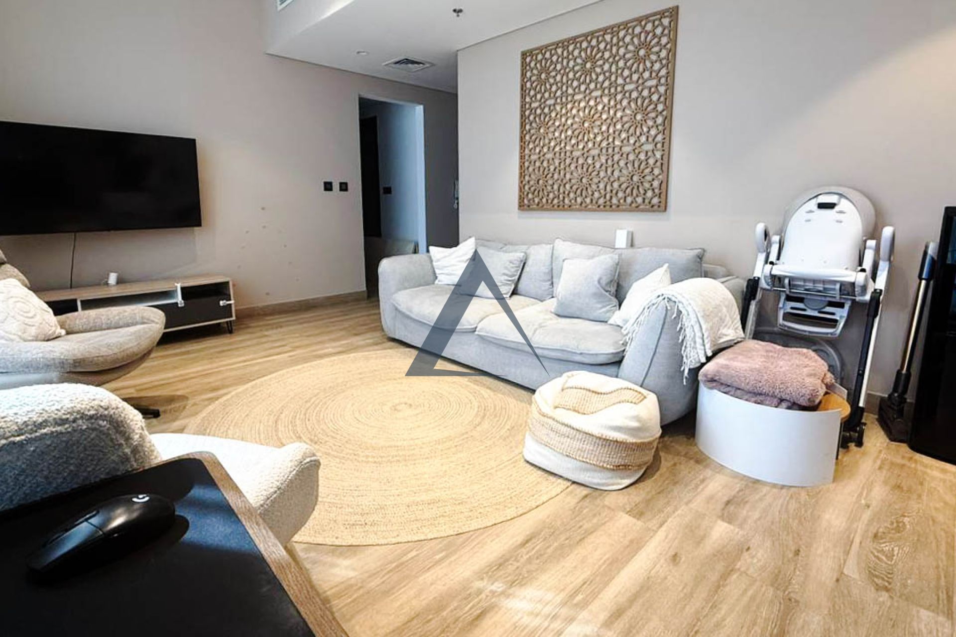 2 Bedroom Duplex | Vacant | Spacious Layout