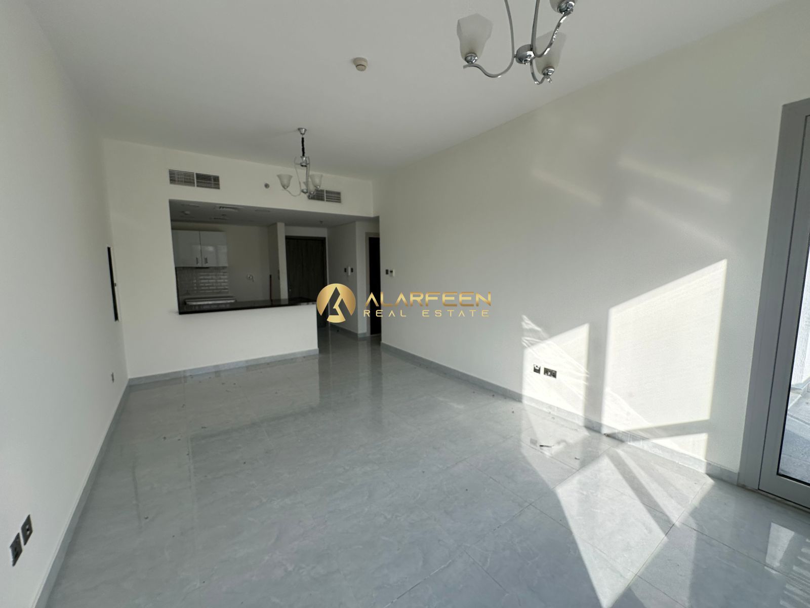 Gas Free | Spacious Unit | Ready To Move