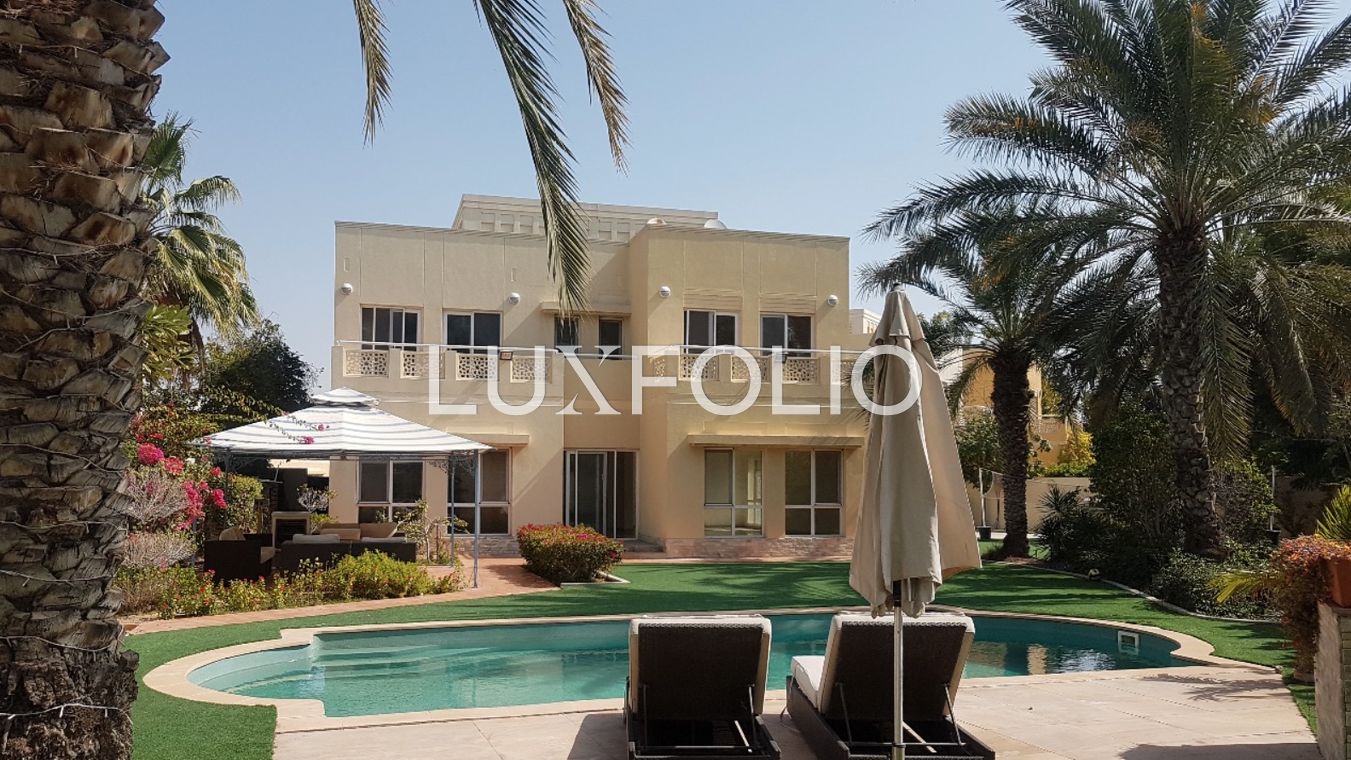 Luxury | Large Plot | Skyline View