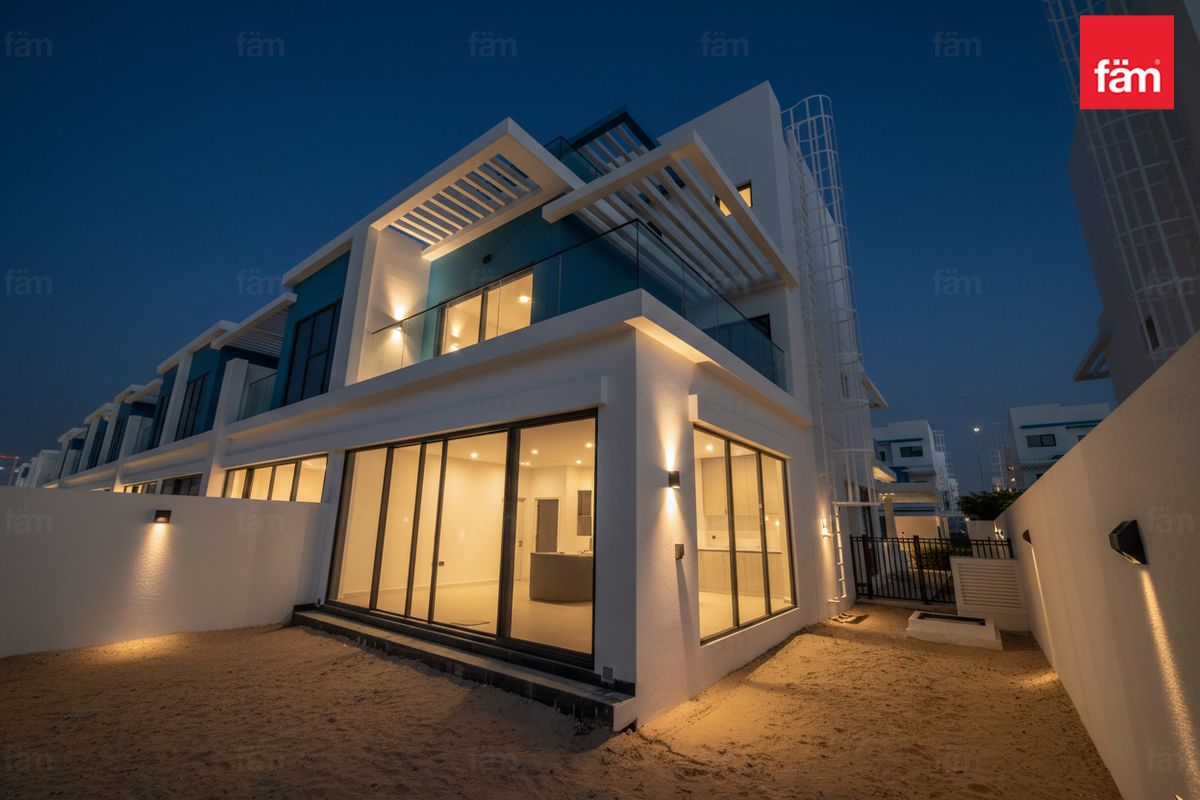Corner Unit Villa |Ready To Move| Maid's + Storage