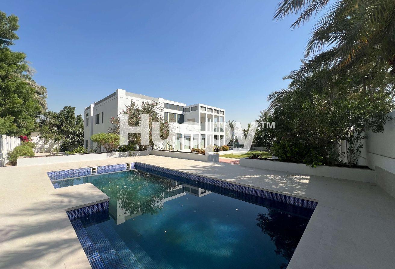 Fully Upgraded | Lake View | Private Pool