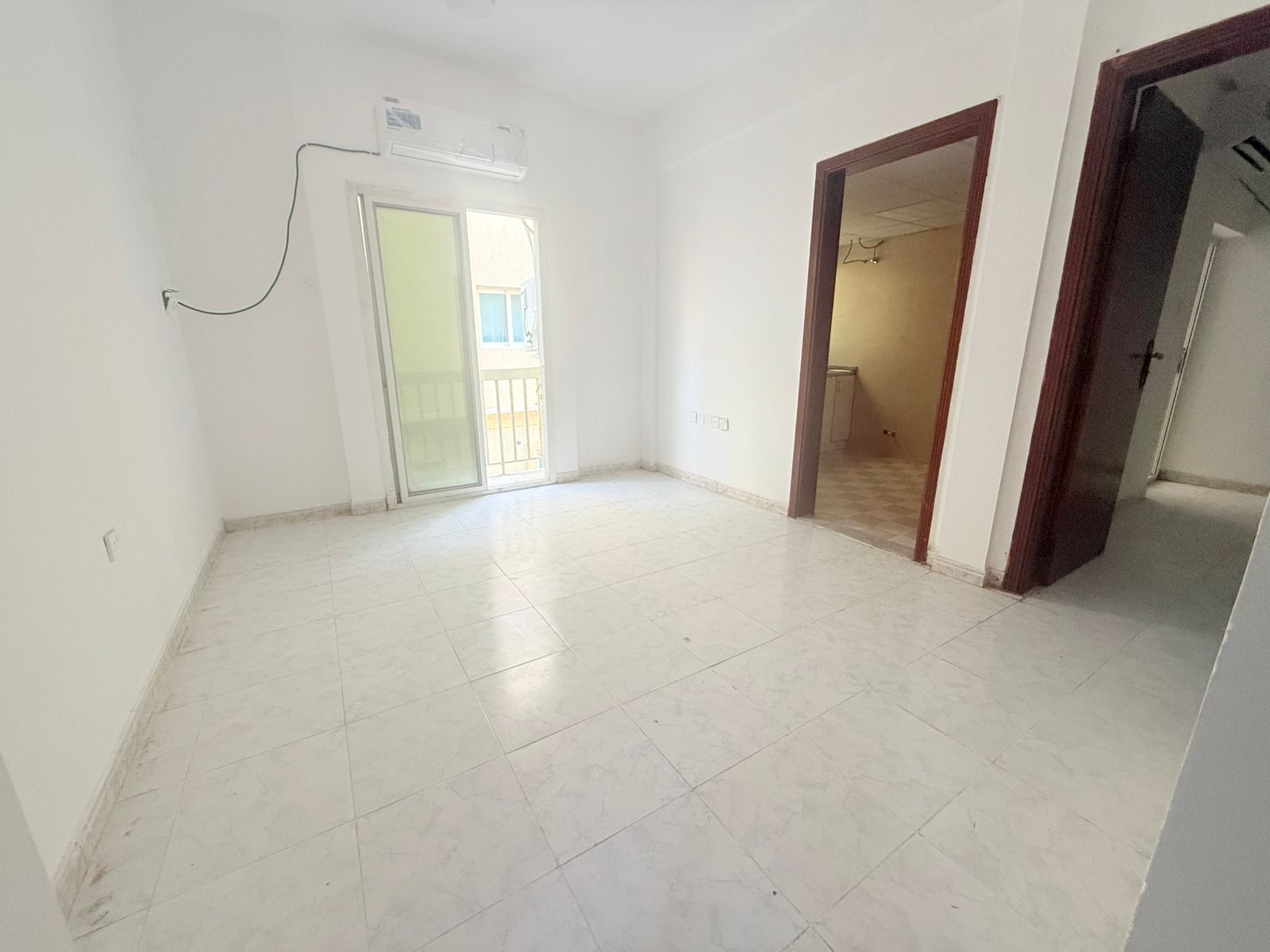 Ready To Move Apartment//NO Deposit Only Open Date Checq// 1Bhk With 2 Balcony Only Family?