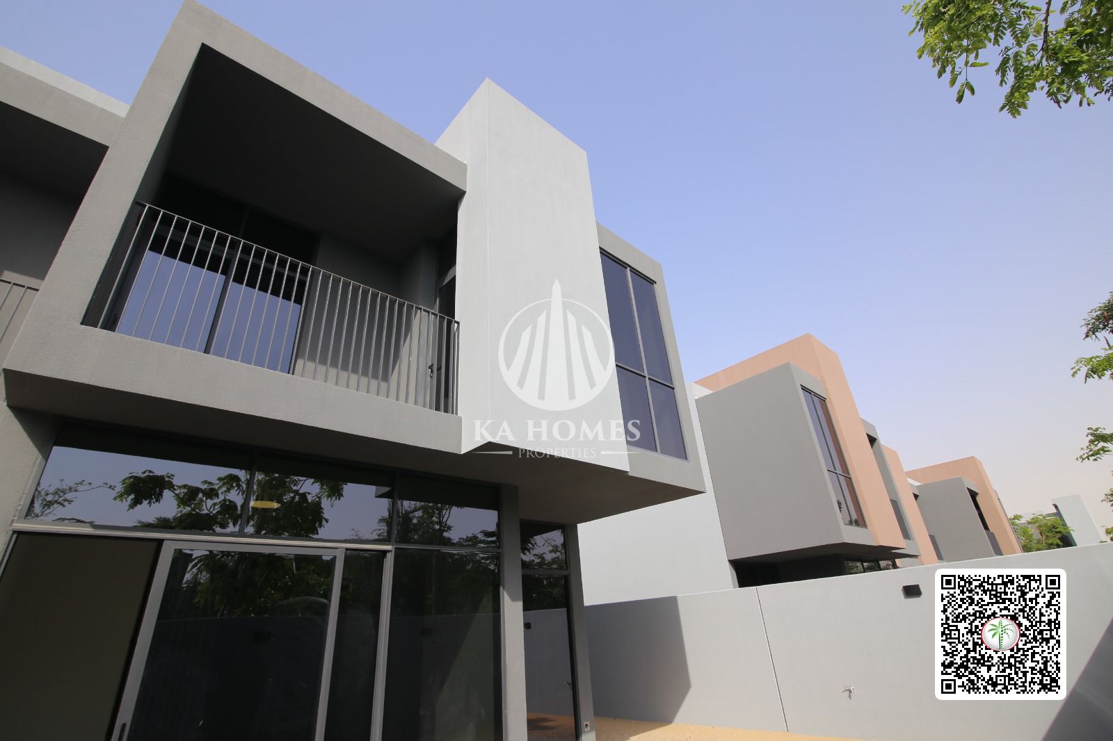 Town House 3 BR | Prime Location | Luxury Finish | Best Price | Huge Size
