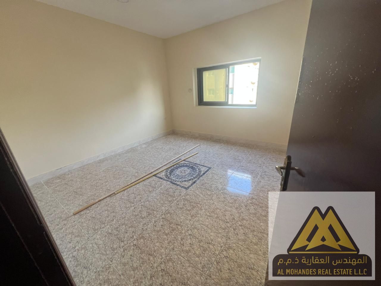 Two bedrooms and a living room with a comfortable layout, very spacious area, 2 bathrooms