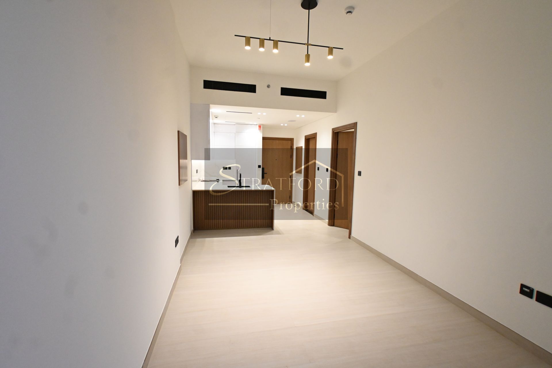 HIGH FLOOR | COMMUNITY VIEW | AVAILABLE FROM MARCH