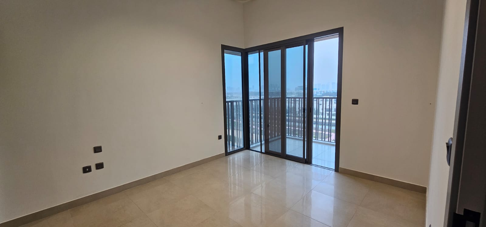 SPECIOUS | CHILLER FREE | WITH APPLIANCES | VACANT