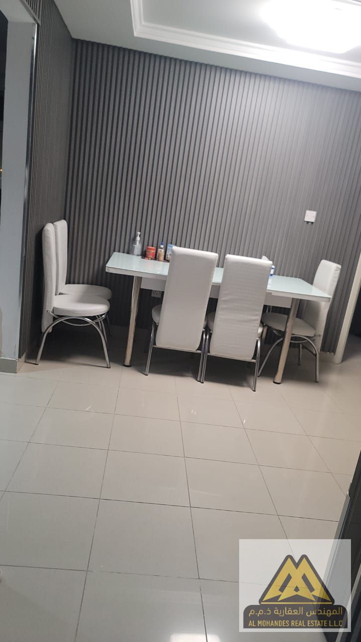 Horizon Towers, two bedrooms, a living room,