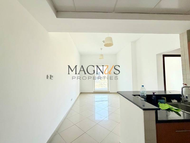 UNFURNISHED | MEADOWS VIEW | CHILLER FREE
