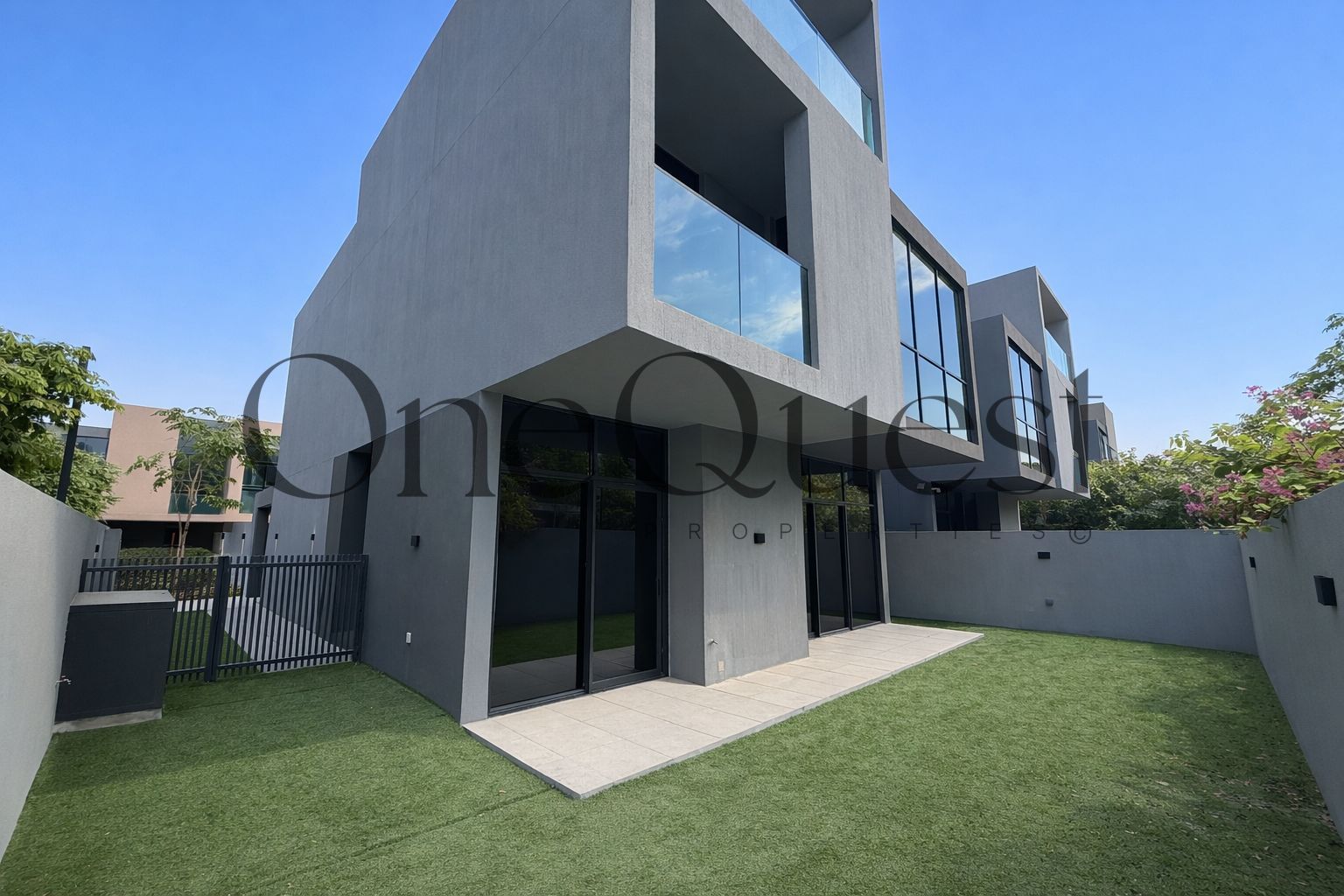 Luxury 4 Bedroom Villa Brand New - Smart Home - Ready to move