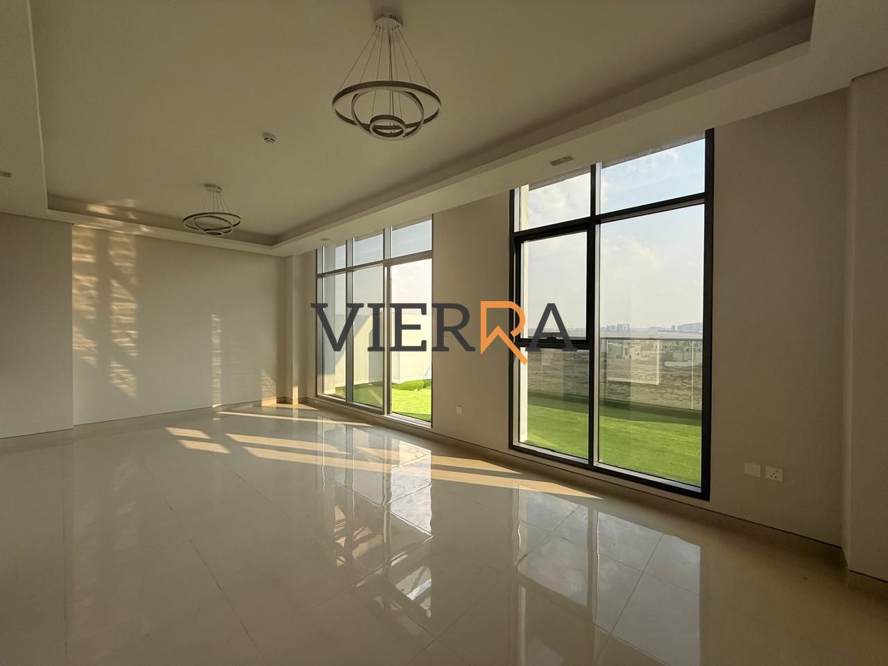 Spacious I 3BHK I Grand Unit I High Floor