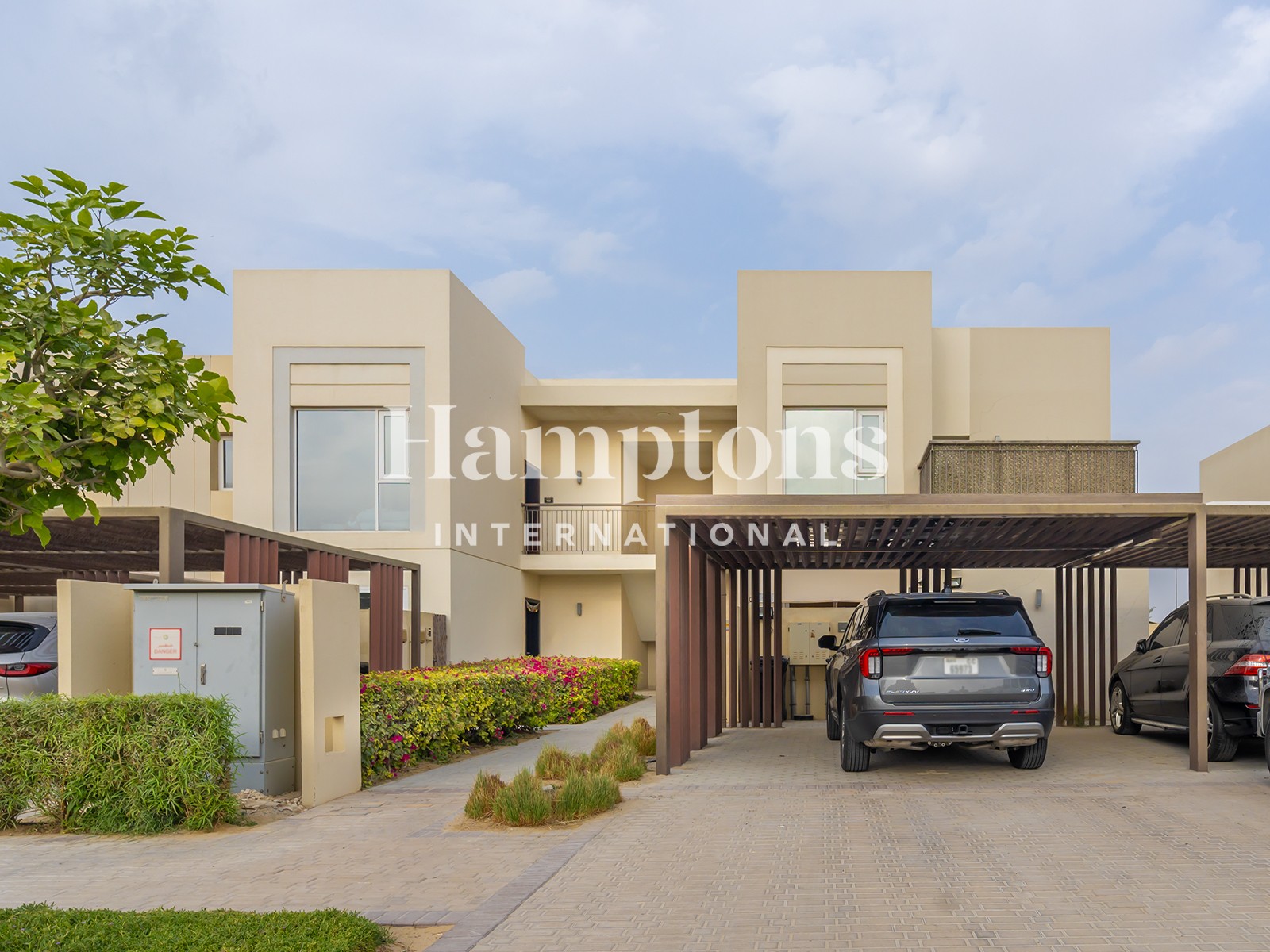 Upgraded | Beautiful Garden | Well Maintained
