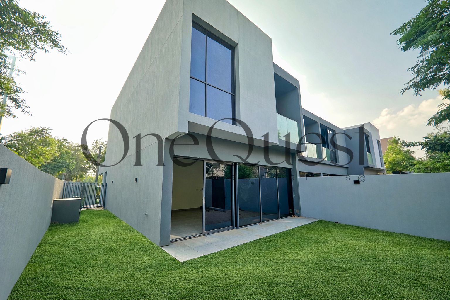 Hot Deal - Luxury 3Bedroom Corner Plot - Brand New - Ready To Move