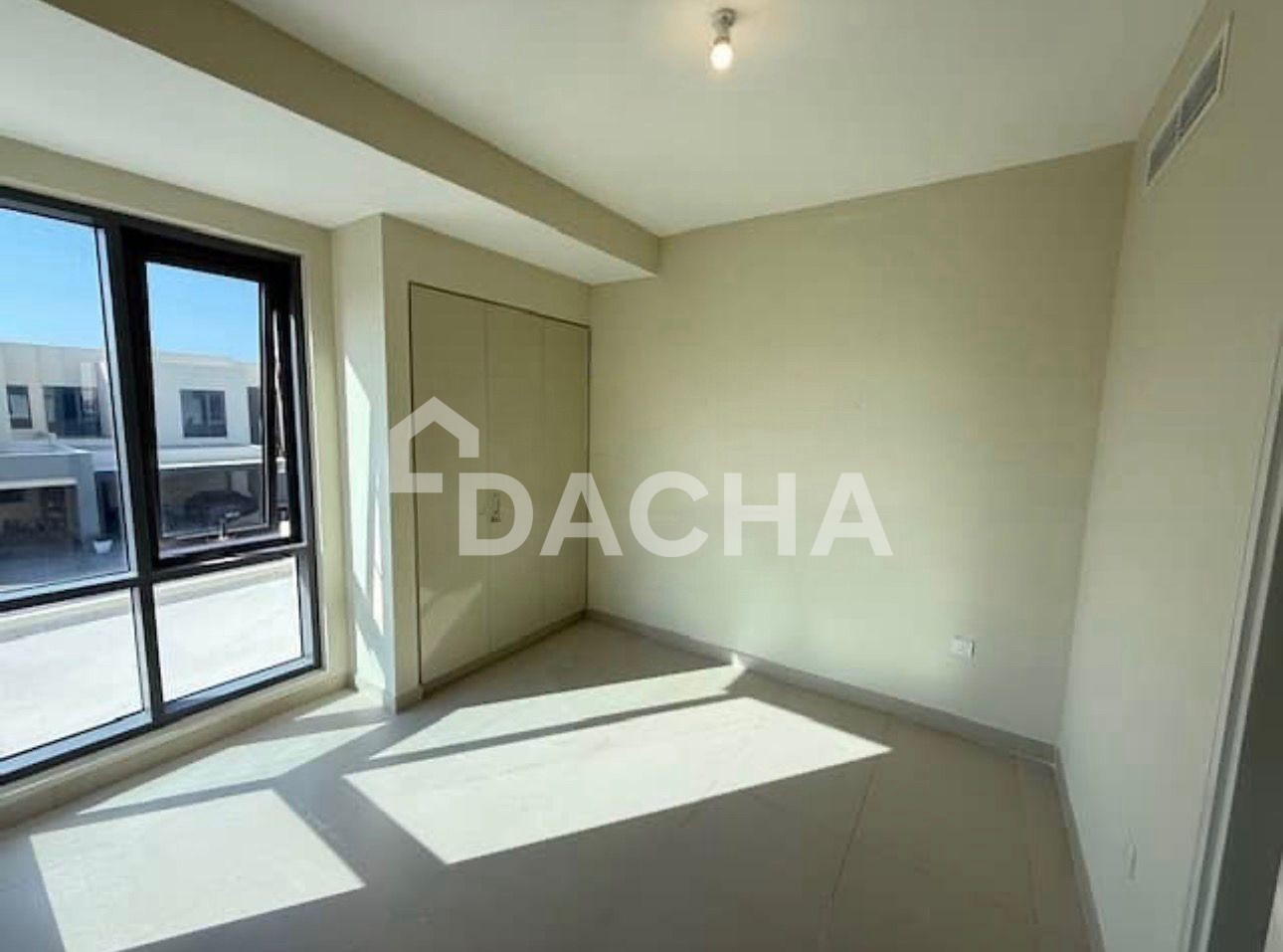 E2 Type | Vacant | Spacious Layout