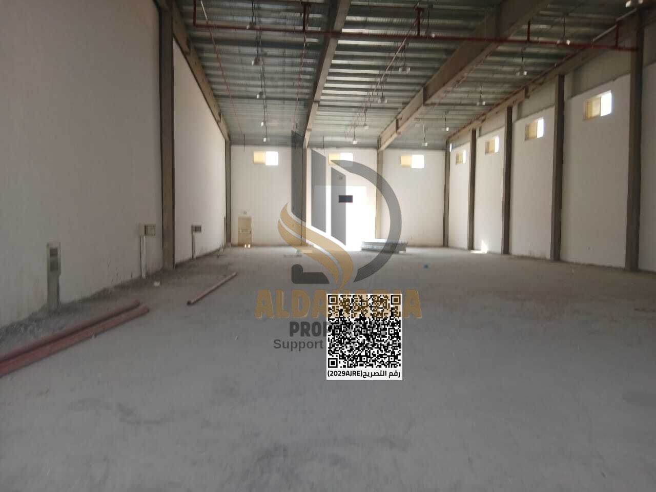 Warehouse for Annual Rent – Modern Industrial Area | Umm Al Thuoob Prime location on main road Located in the Modern Industrial Area, Umm Al