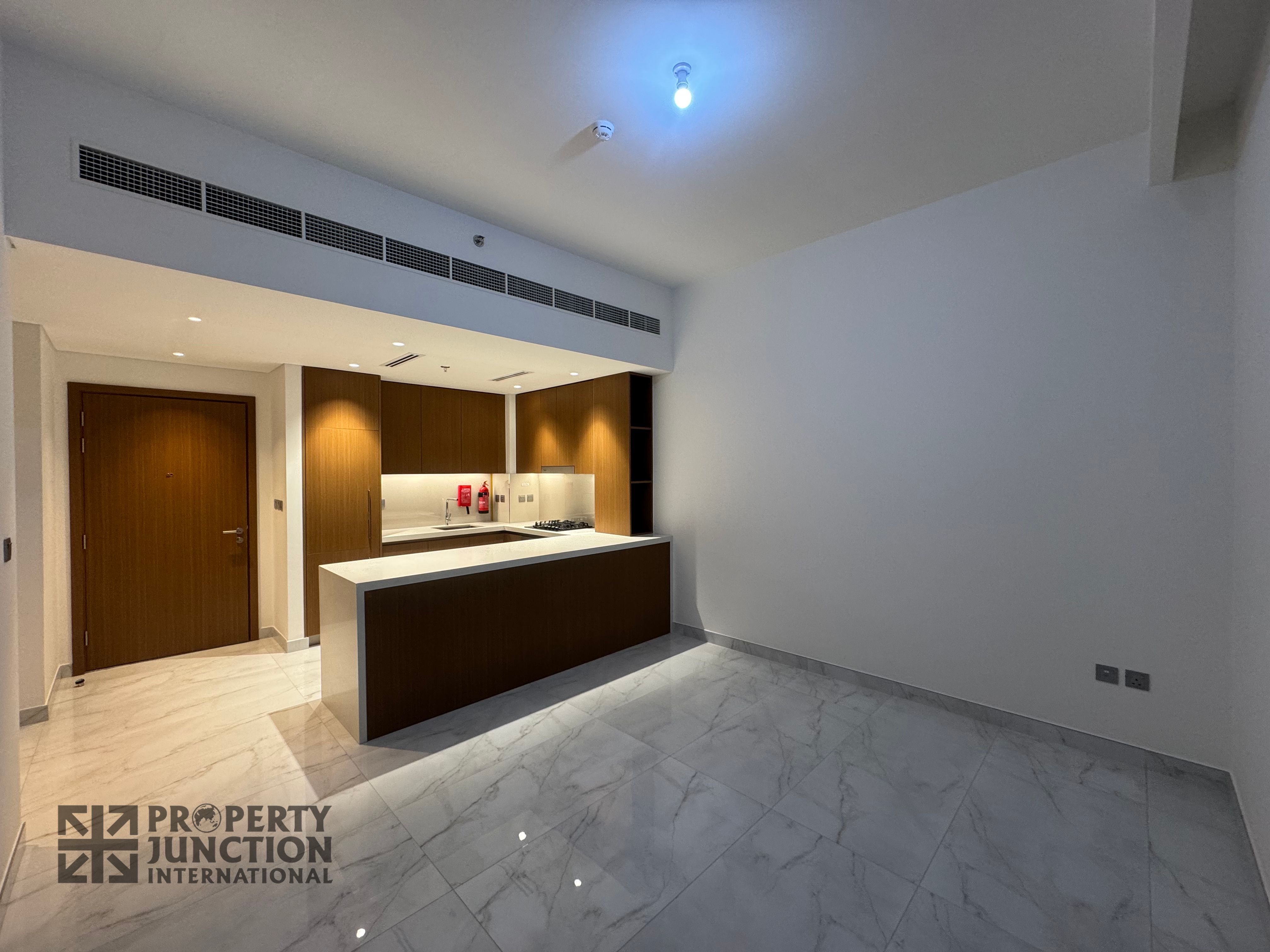 Brand New Resort-Style 1BR | Beach Oasis