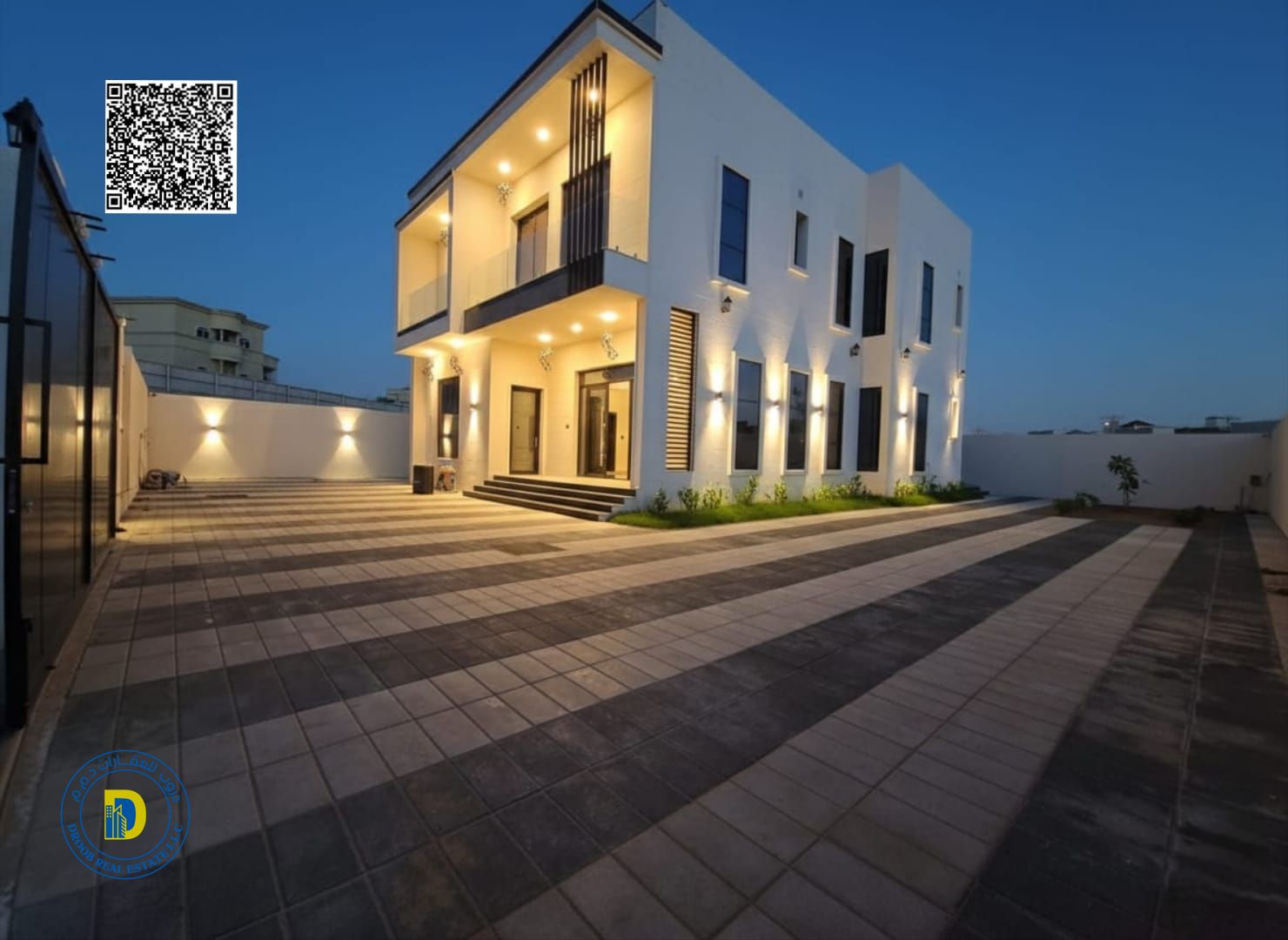 For those who appreciate luxury, enjoy a spacious 5-bedroom villa with a roof in Al Yasmin area of Ajman. Freehold . Bank financing .