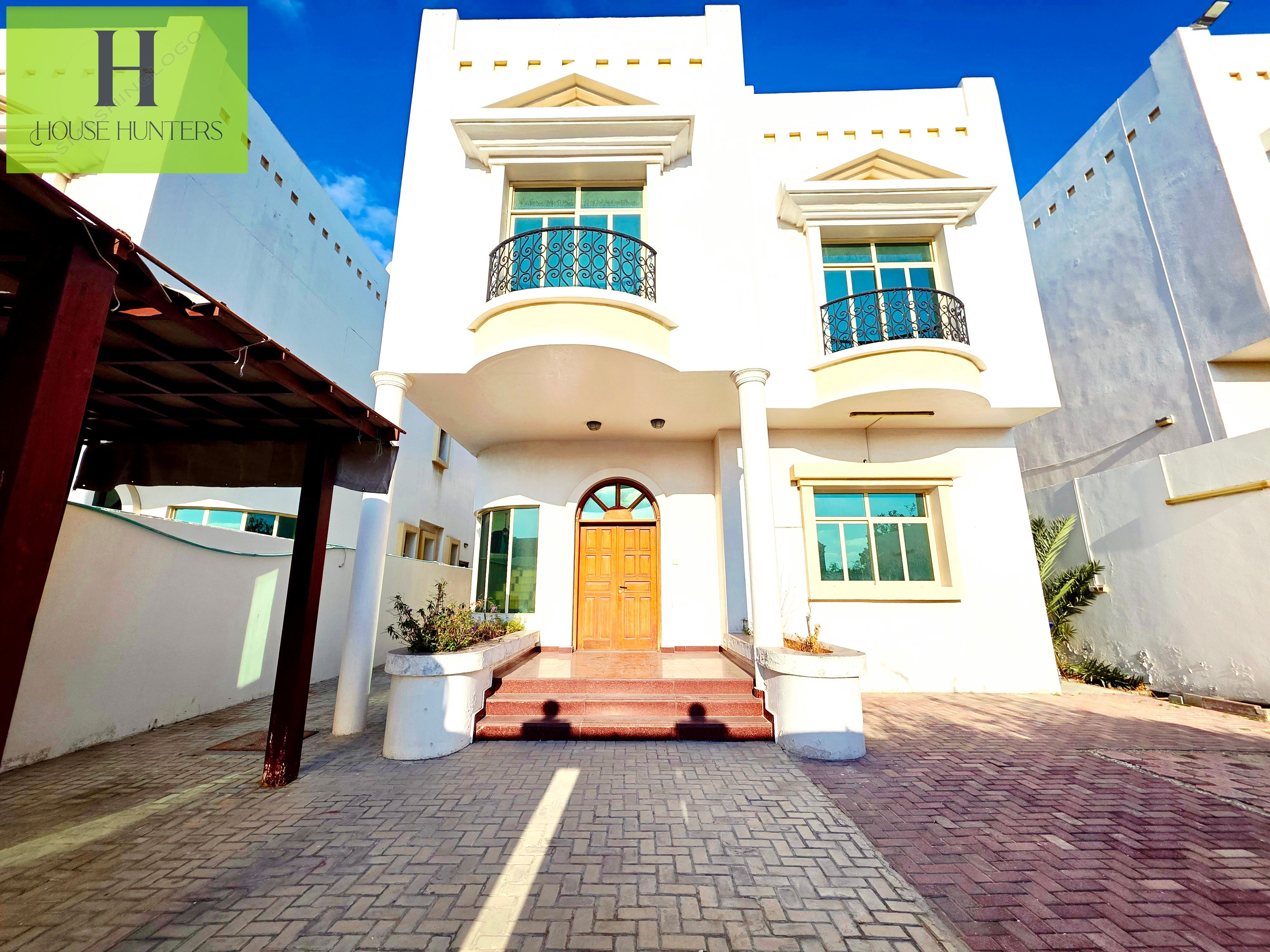Spacious 4BR Villa Near Beach