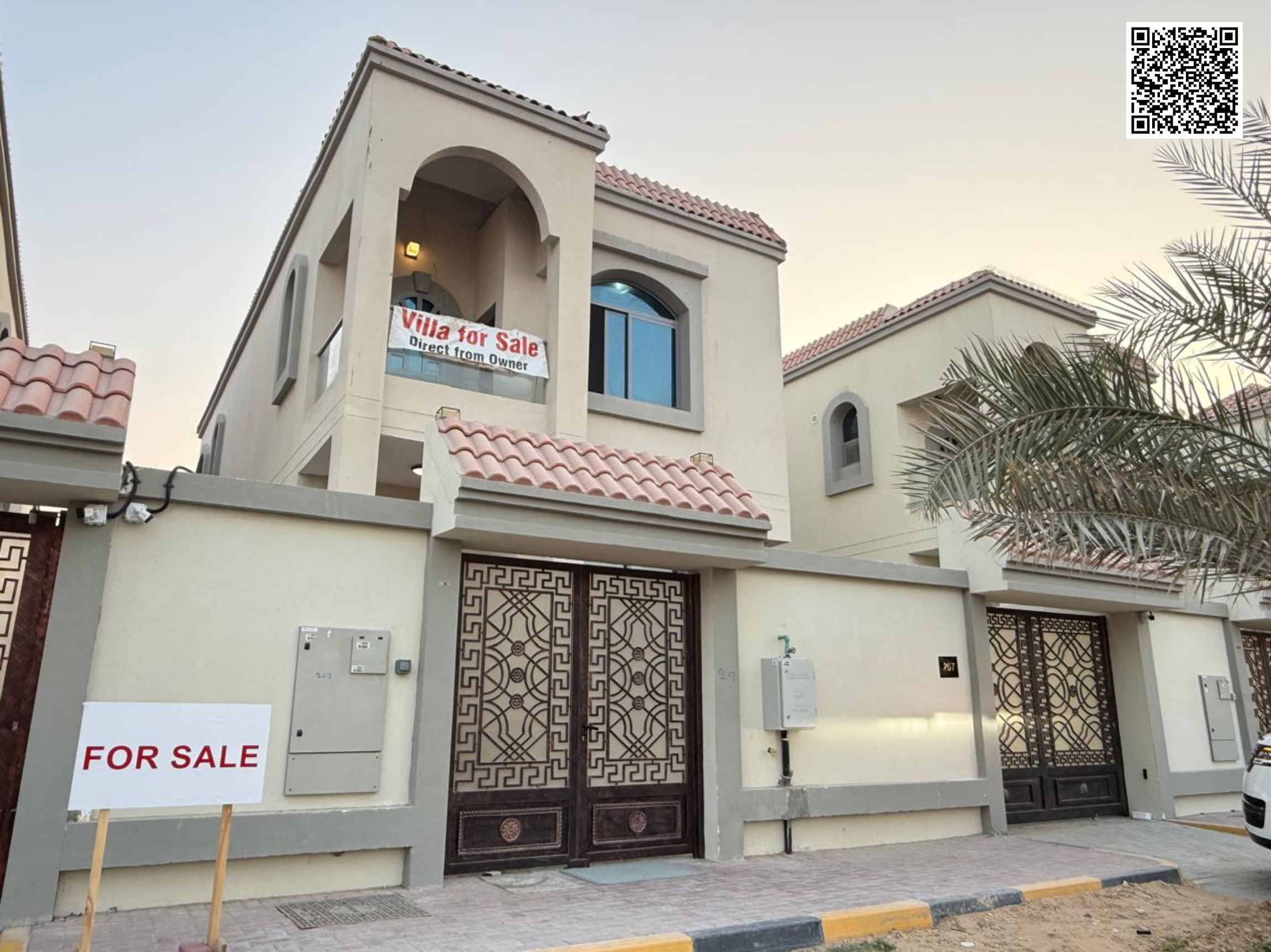 Villa for sale in Ajman at a bargain price, including fees. Excellent location, freehold ownership for life for all nationalities, with the possibilit