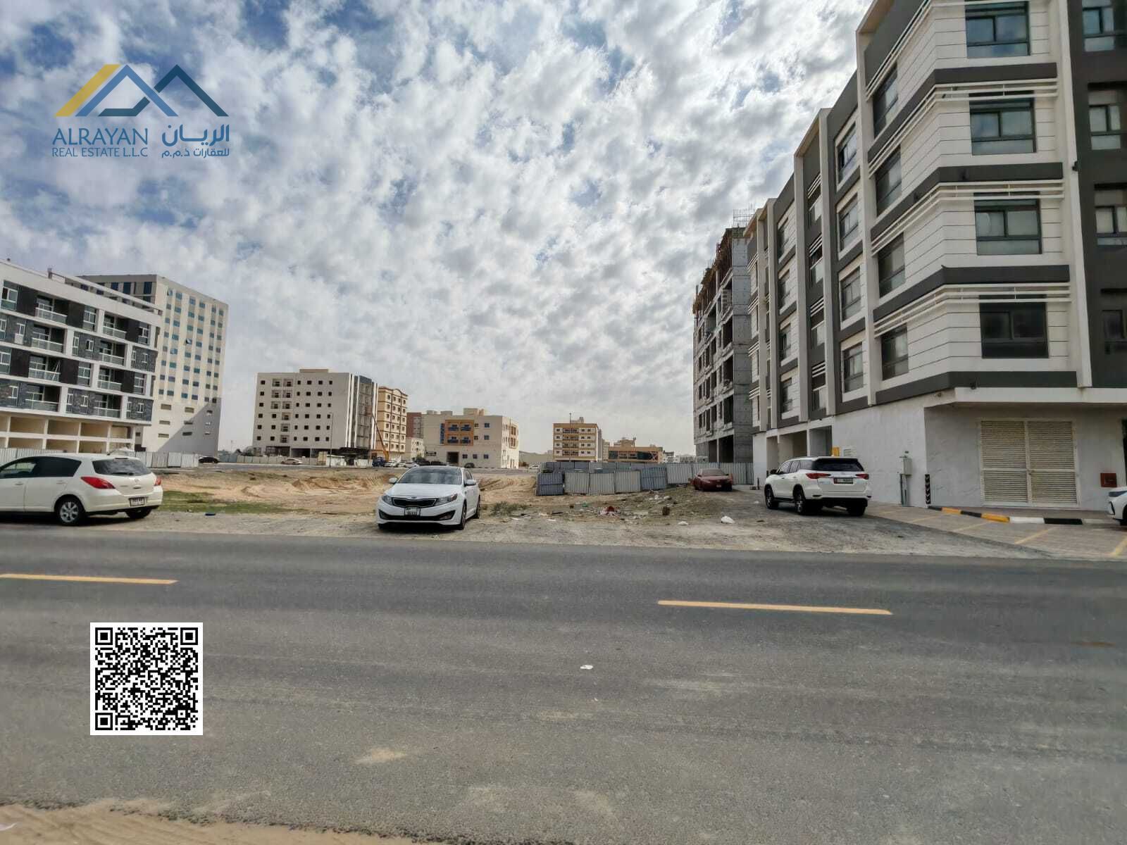 Prime location, opposite services