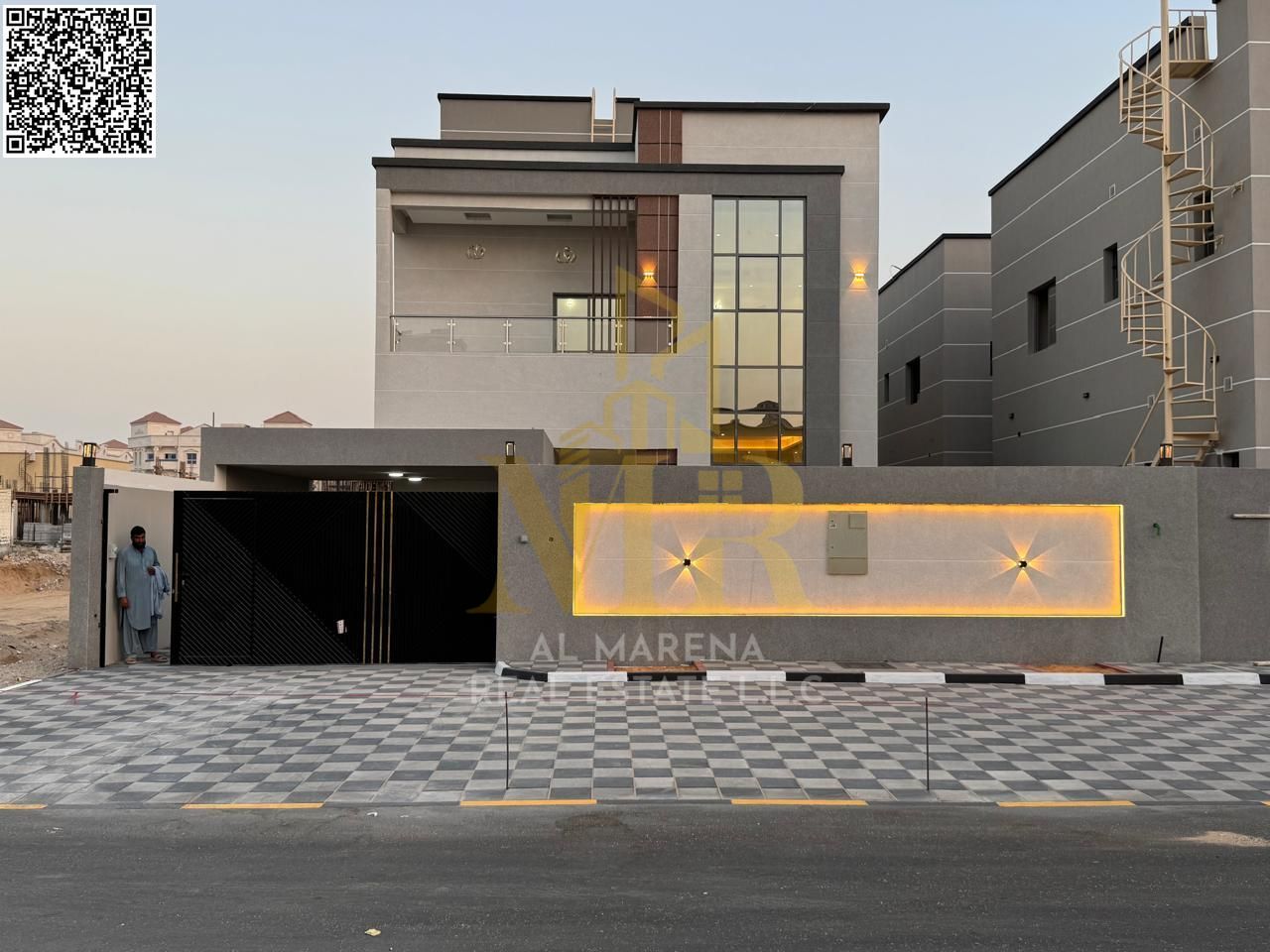 A villa with air conditioning included, on the main street, ready to move in, in the most prestigious area of Ajman. Freehold ownership for all nati