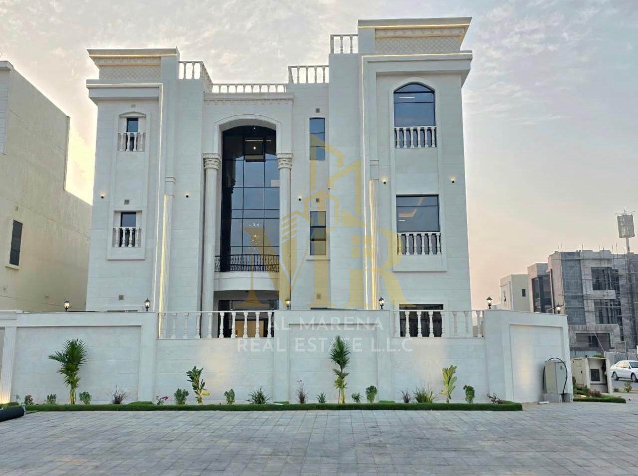 For sale: A luxurious classic villa in Al Zahiyah, featuring a modern smart home design that combines luxury and comfort. Located in a prime location