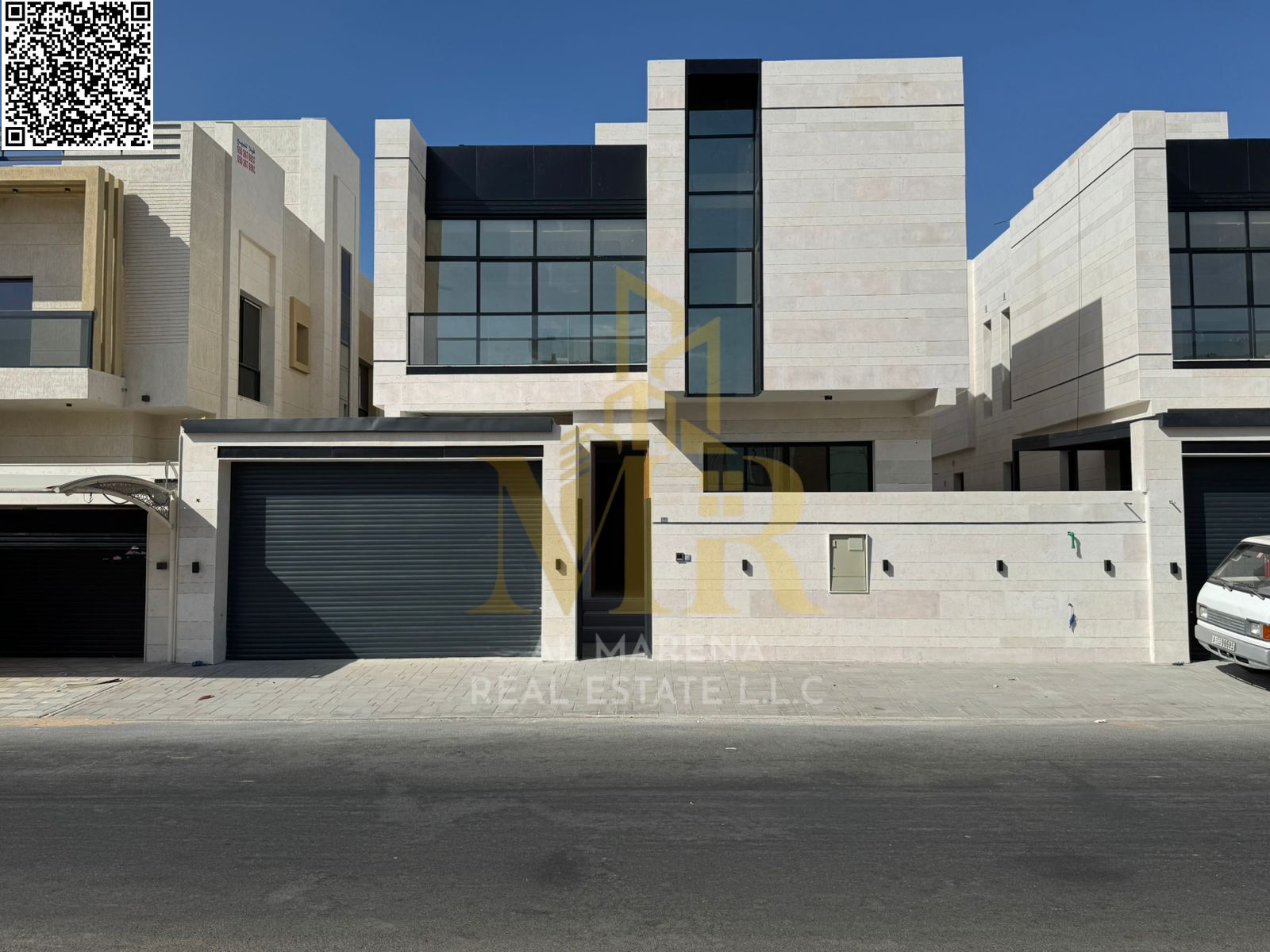 Elegant Villa in Al Yasmeen | 5 Master Bedroom Suites | Two Floors + Roof | Near Mall & Mosque