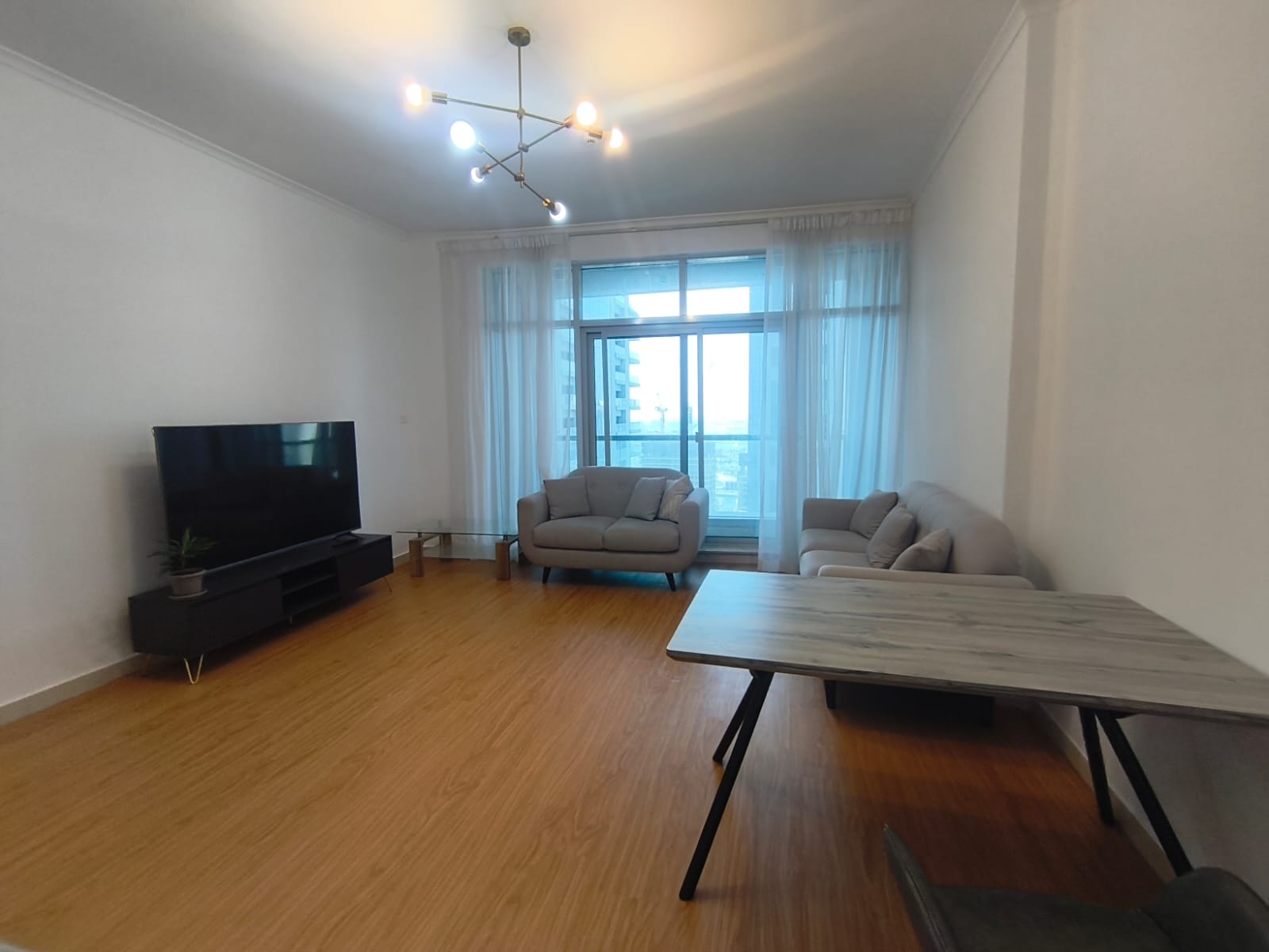 AVAILABLE! Vacant, Perfect Deal!