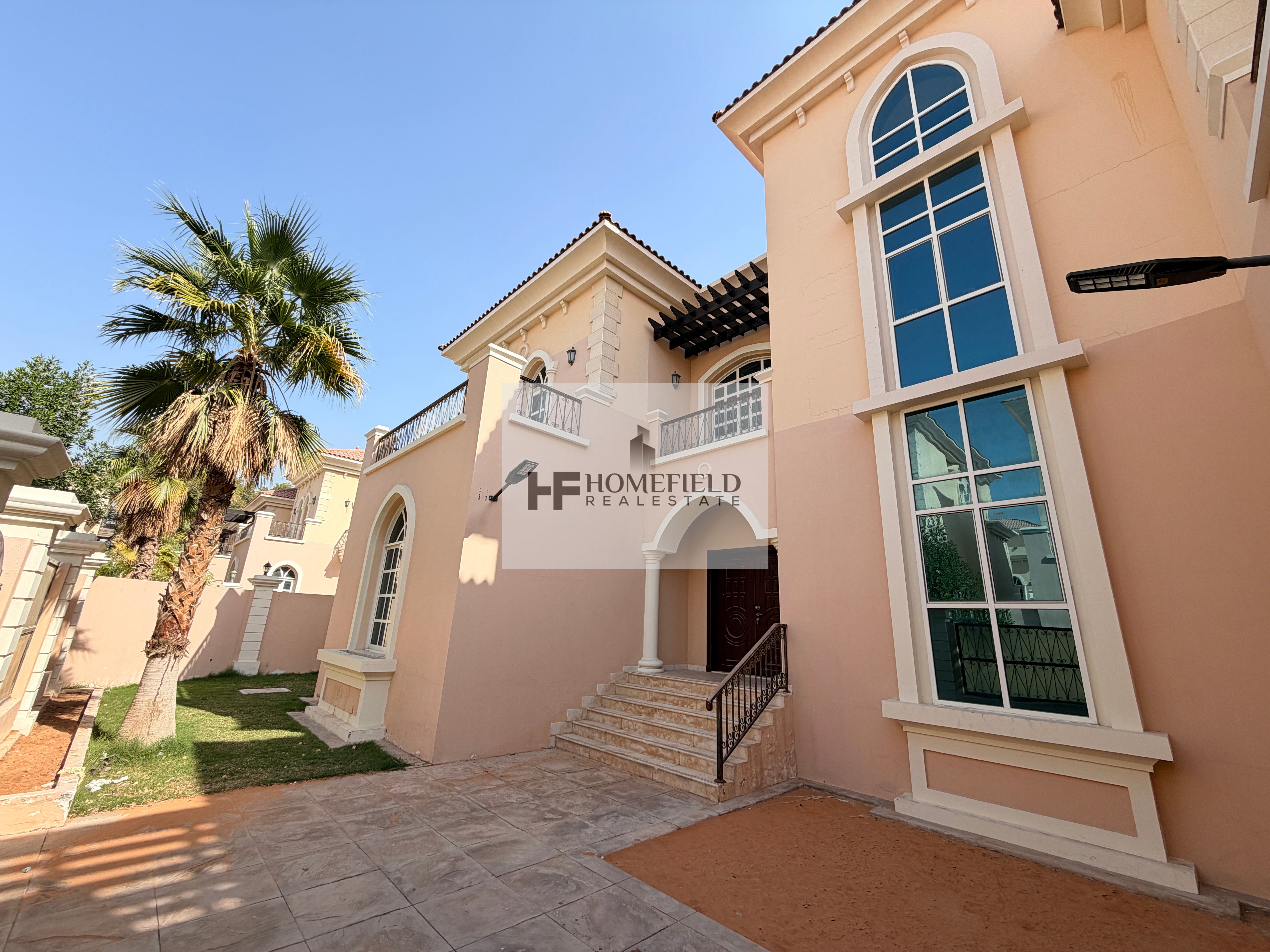 Family friendly- detached villa - 7 masters- driver room - pvt pool