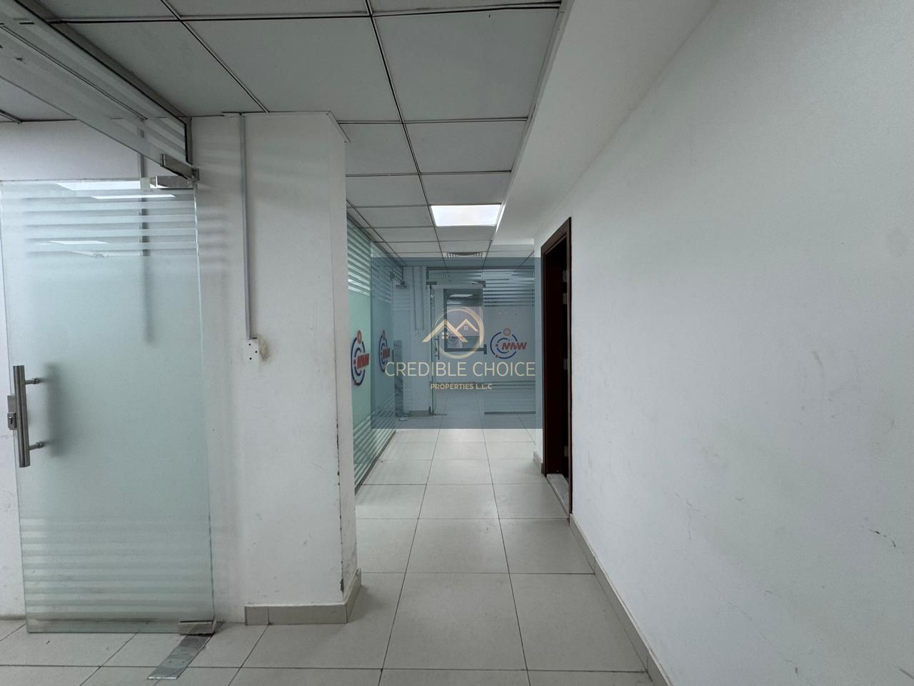 3 MINS METRO|CHILLER FREE|ATTACHED WASHROOM AND PANTRY