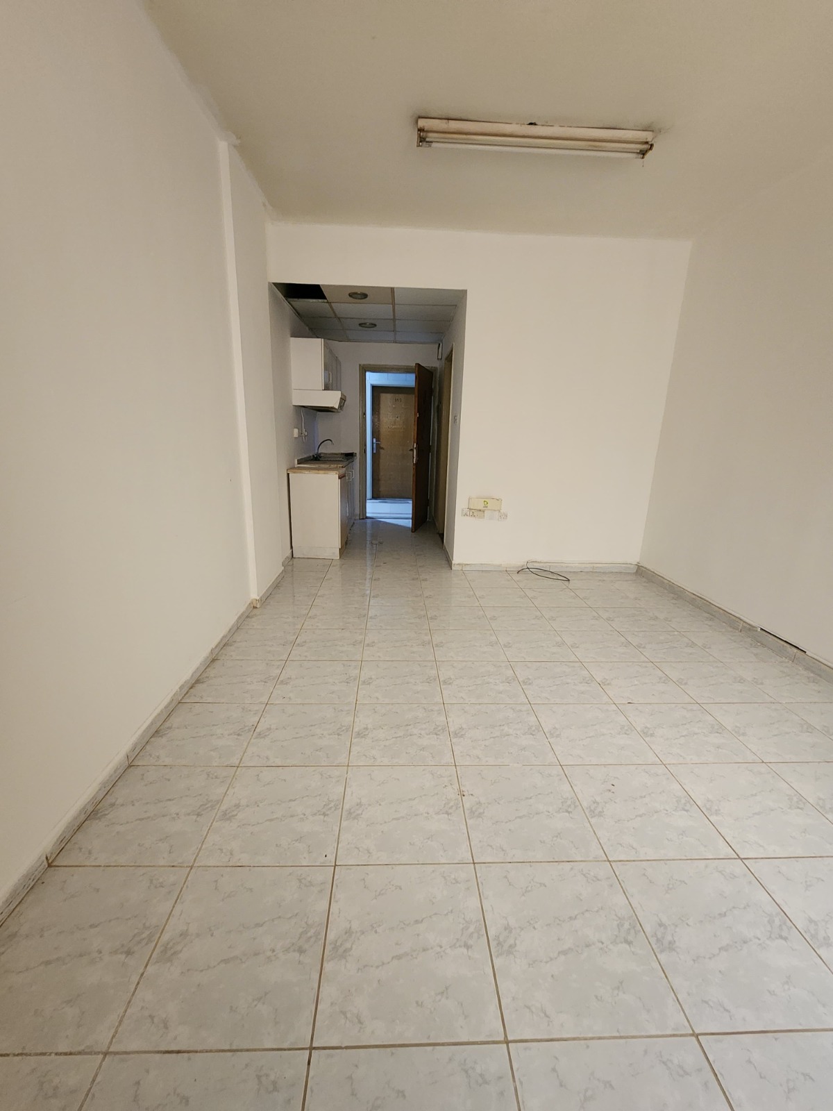 Spacious Studio Flat Near ati Free Parking Area In Just 19k