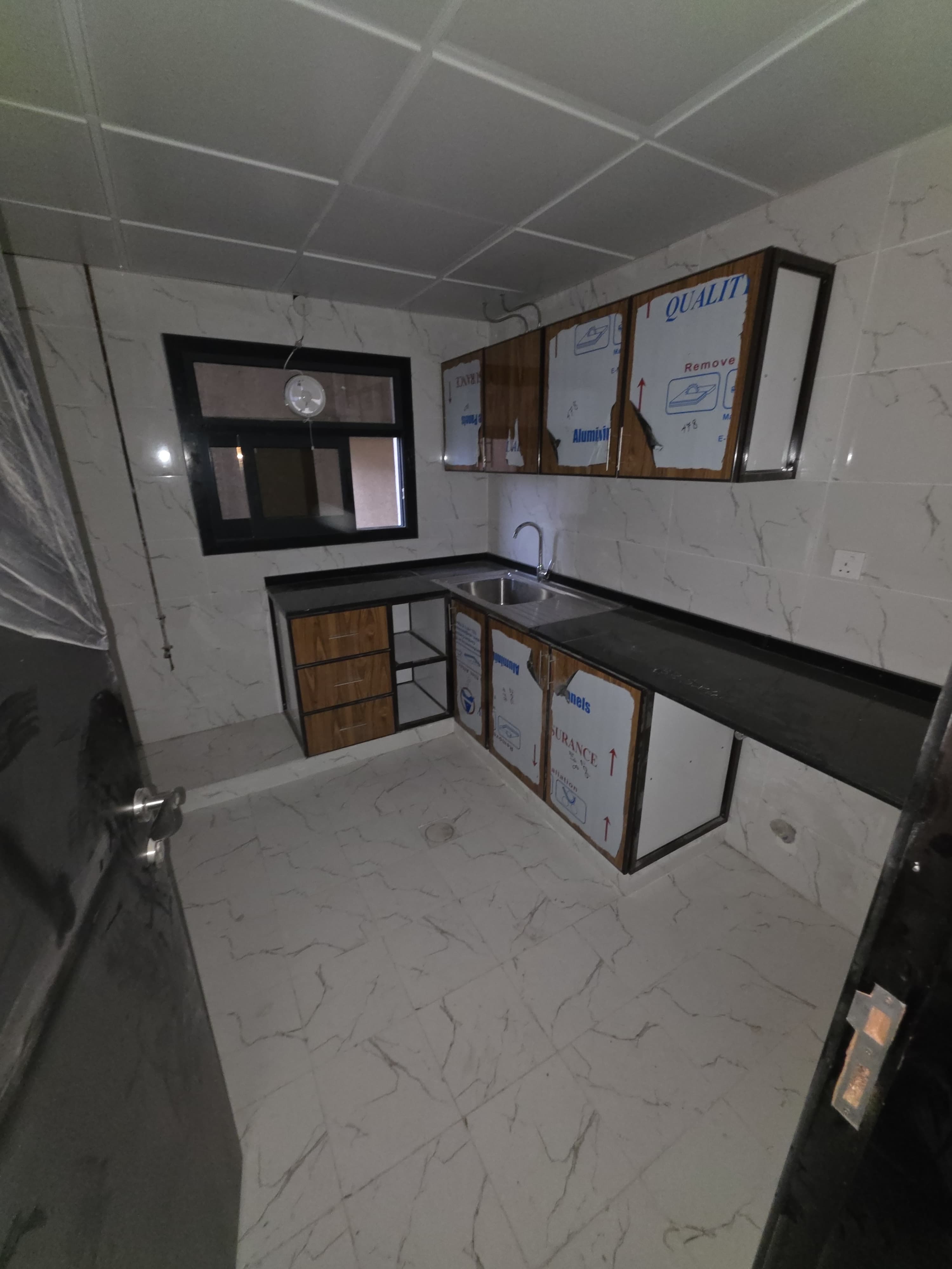 Fully Renovated 2BHK With 2 Balconies Split AC Extra Dining Space In 38k