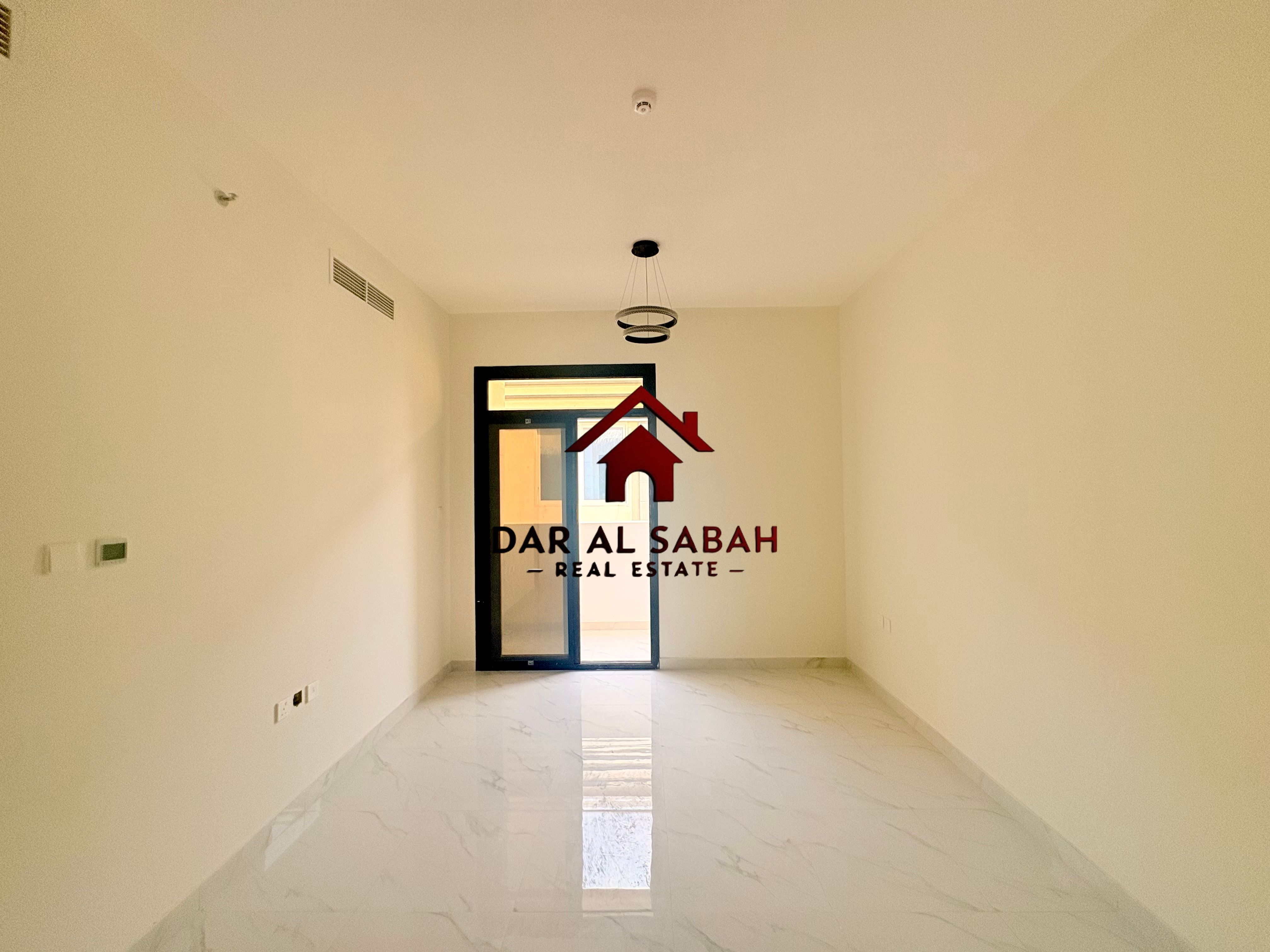 6 cheque payment/with balcony/ready to move/brand new!