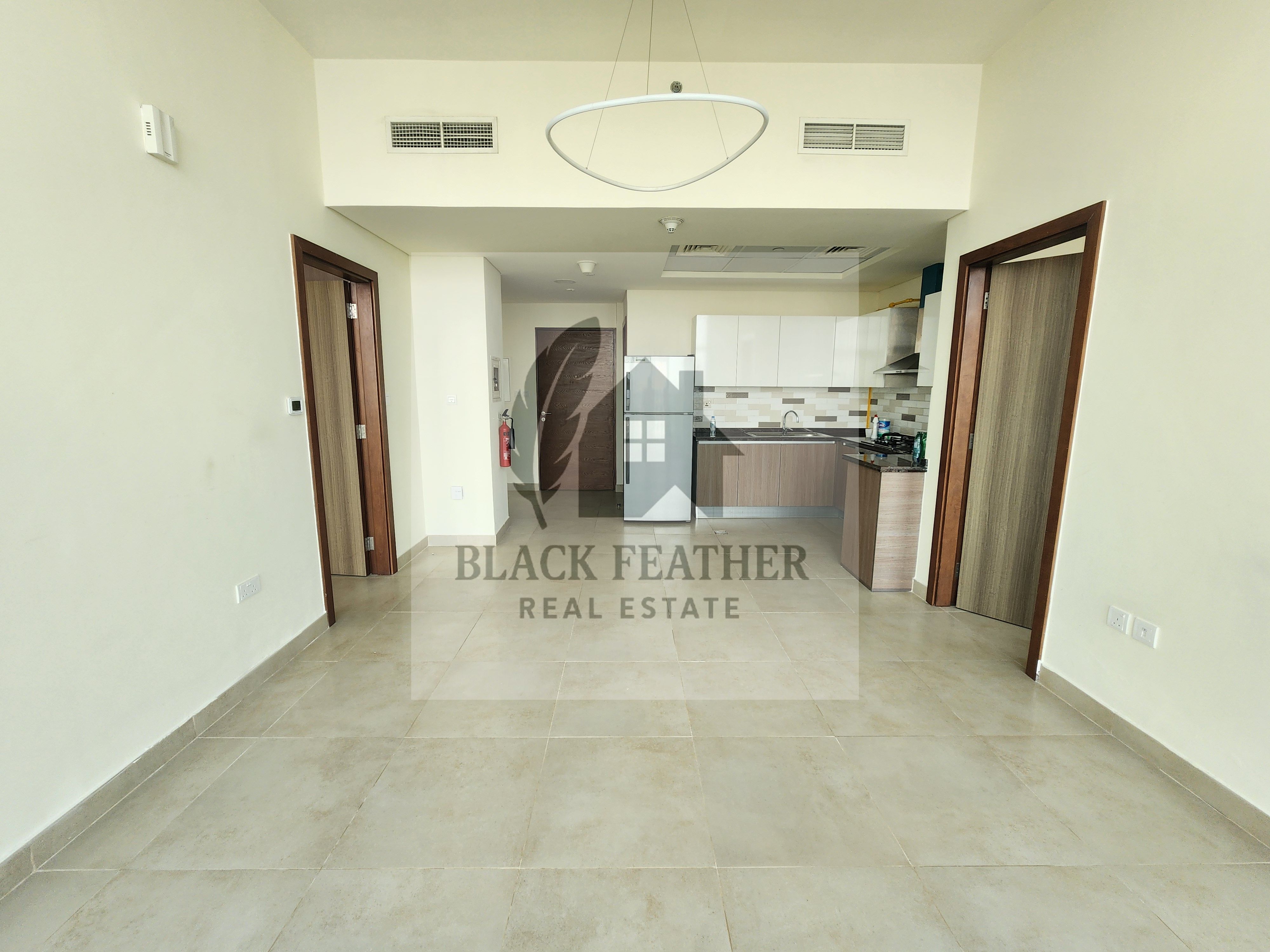 FREE CHILLER // 2BEDROOM DUPLEX WITH LAUNDRY ROOM