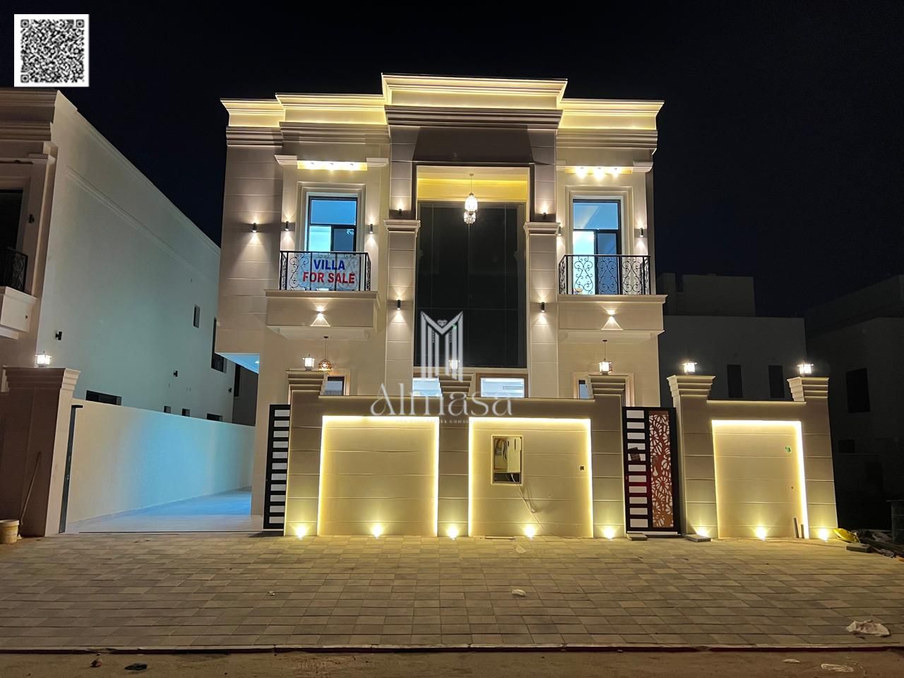 Classic luxury villa for sale in Al Helio 2 Ajman Directly facing a park prime and quiet location