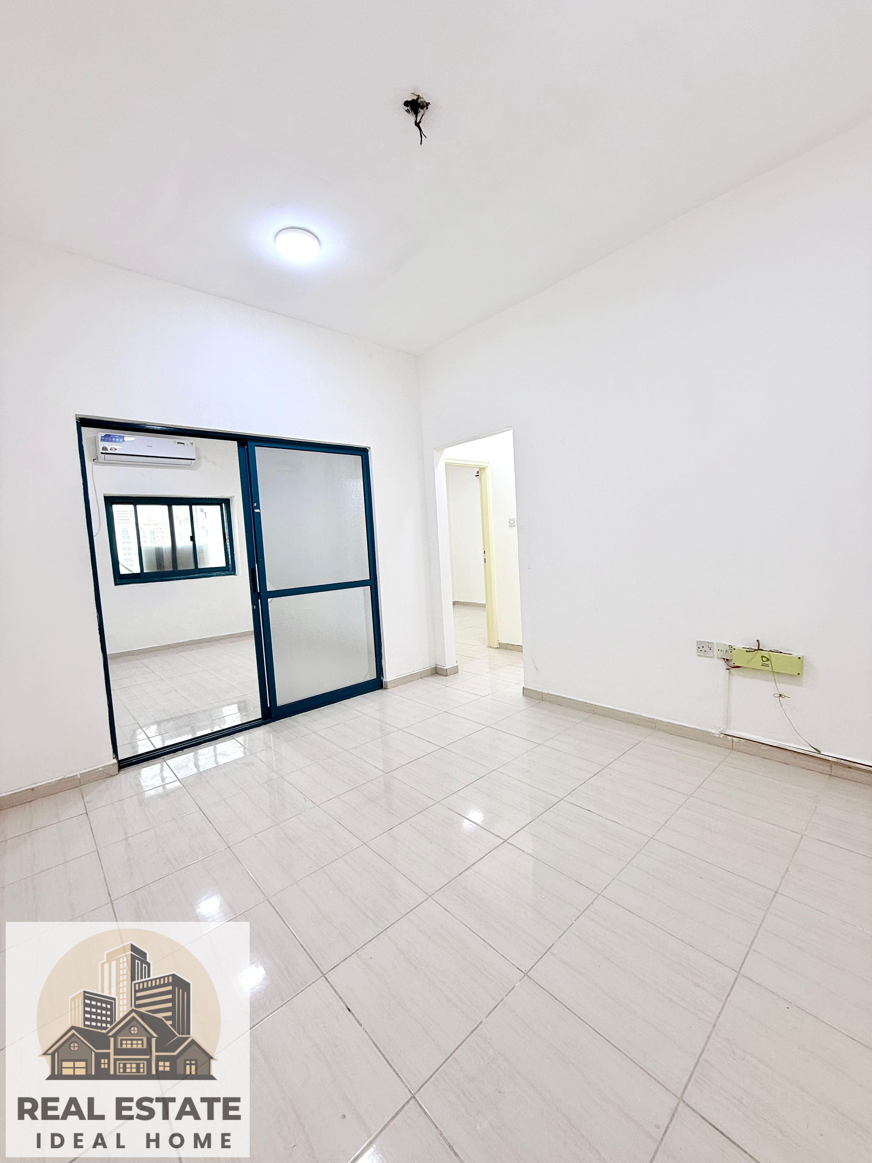 HOT OFFER // NO DEPOSIT // FREE BRAND NEW SPLIT AC // LAWISH 2BHK WITH BALCONY AND CENTRAL GAS JUST 29,990 // Family building only