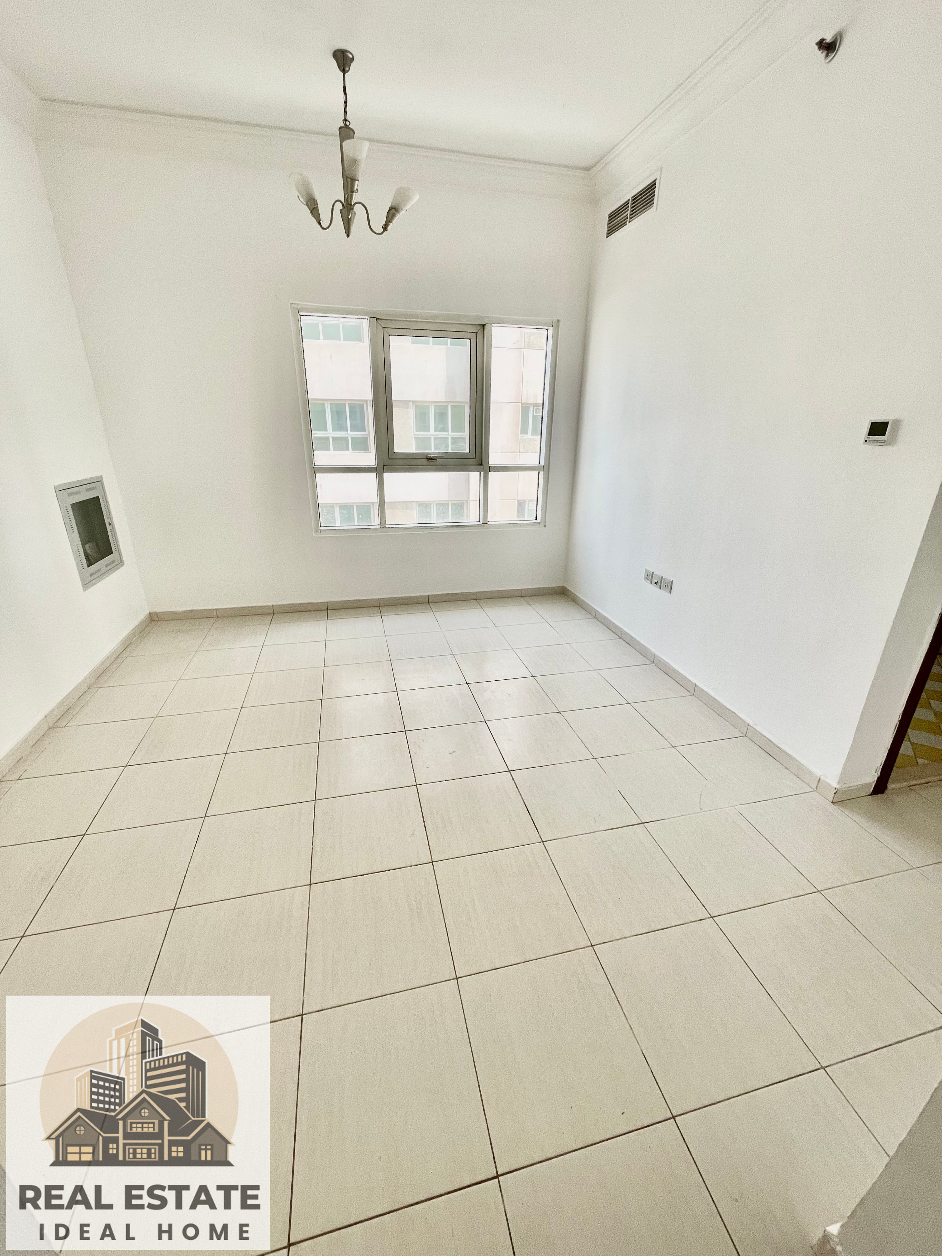 Hot offer | 1bhk apartment near cornice | Central Ac | Pure family building | 2 washroom | neat and clean building | prime location near bus stop |