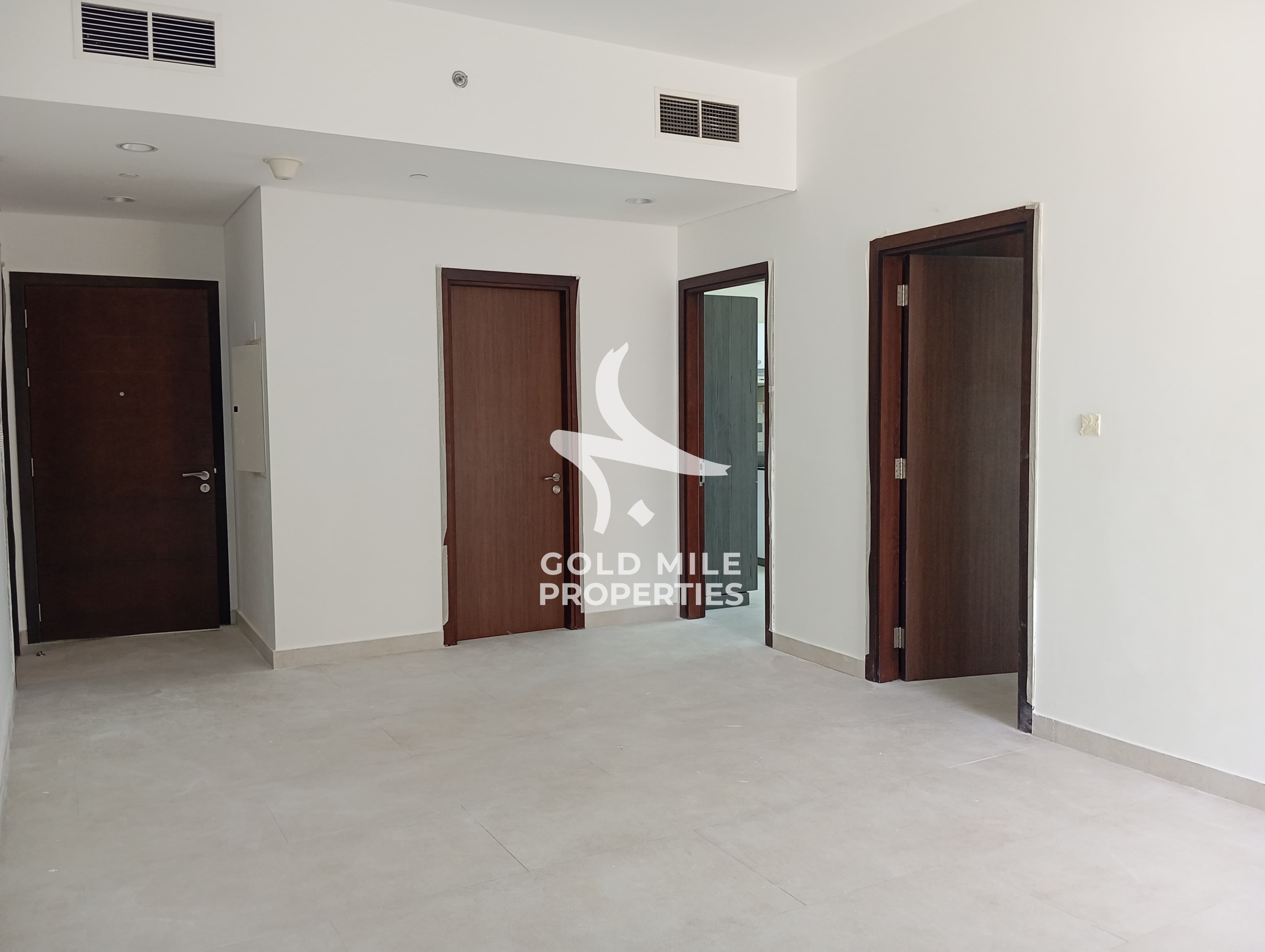 NEXT TO MALL OF EMIRATES || ONLY FOR FAMILY || SPACIOUS APARTMENT || BIG LAYOUT