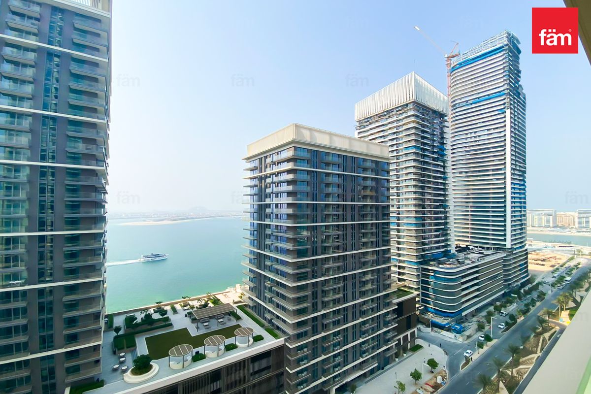 Beautiful Sea View I Vacant I Mint condition