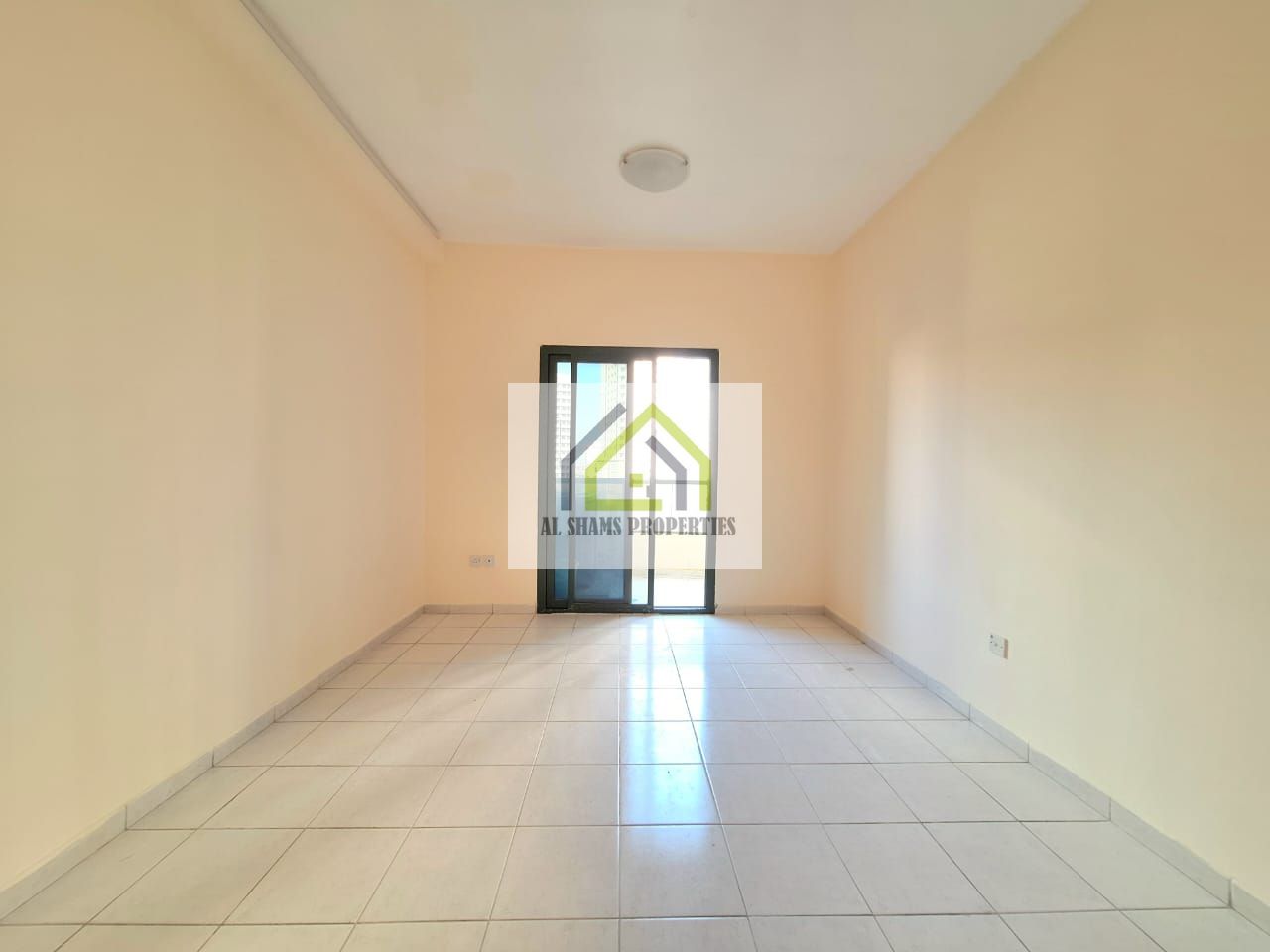 Spacious 2Bedrooms with balcony near to al nahda Park rent 44k
