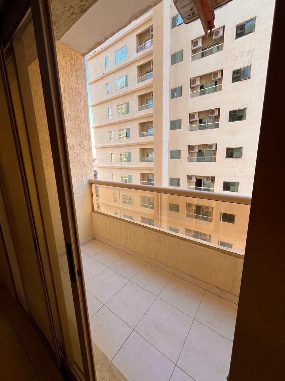 Great Investment Opportunity | 1-Bedroom Apartment with Stunning View in Majestic Towers – Emirates City