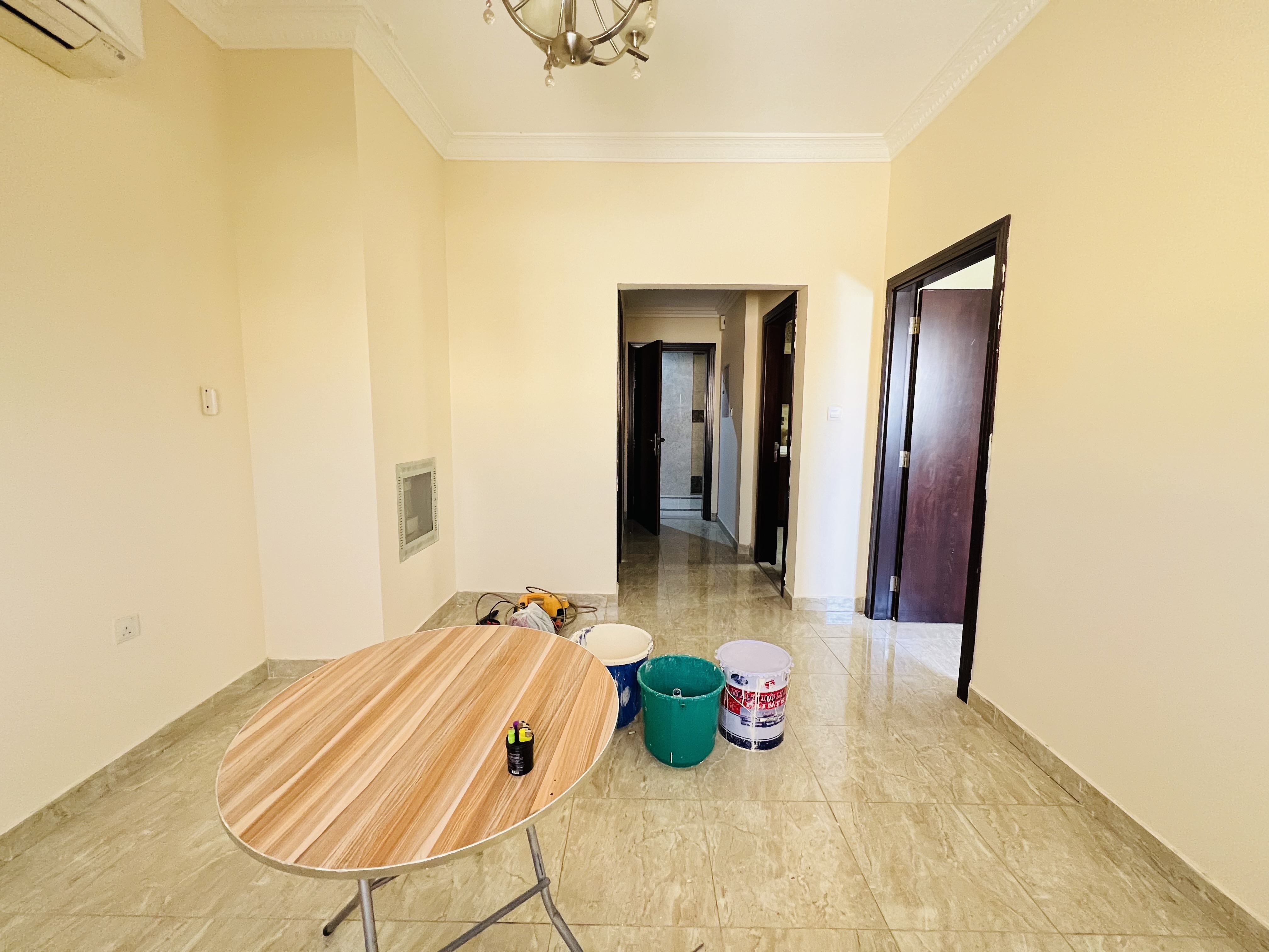 Huge offer 1bhk in university area with close kitchen price 34k