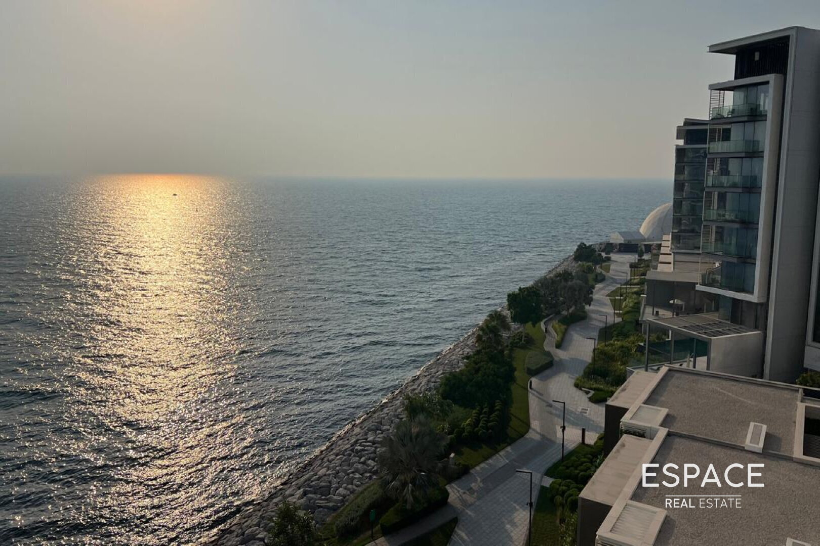 4 Beds Plus Maids | Breathtaking Sea View