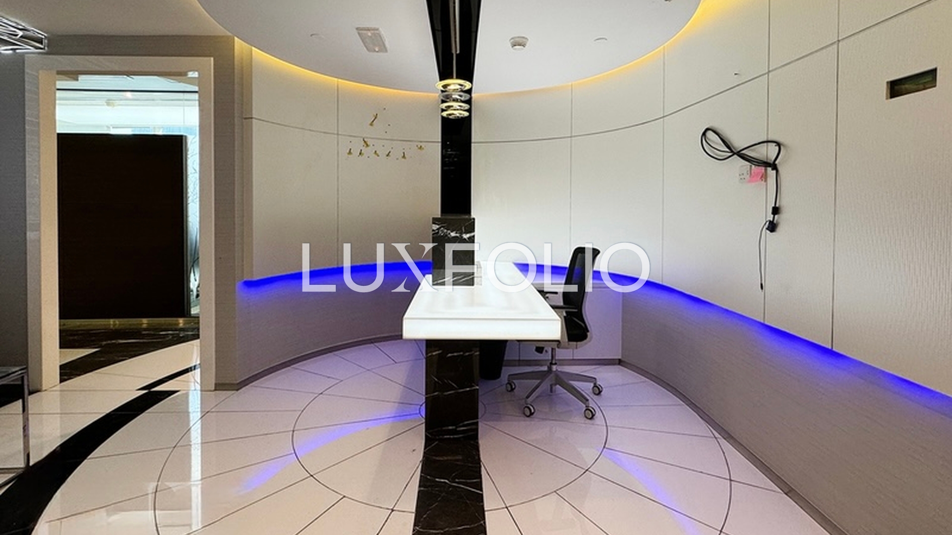 Furnished | Close to metro | Vacant